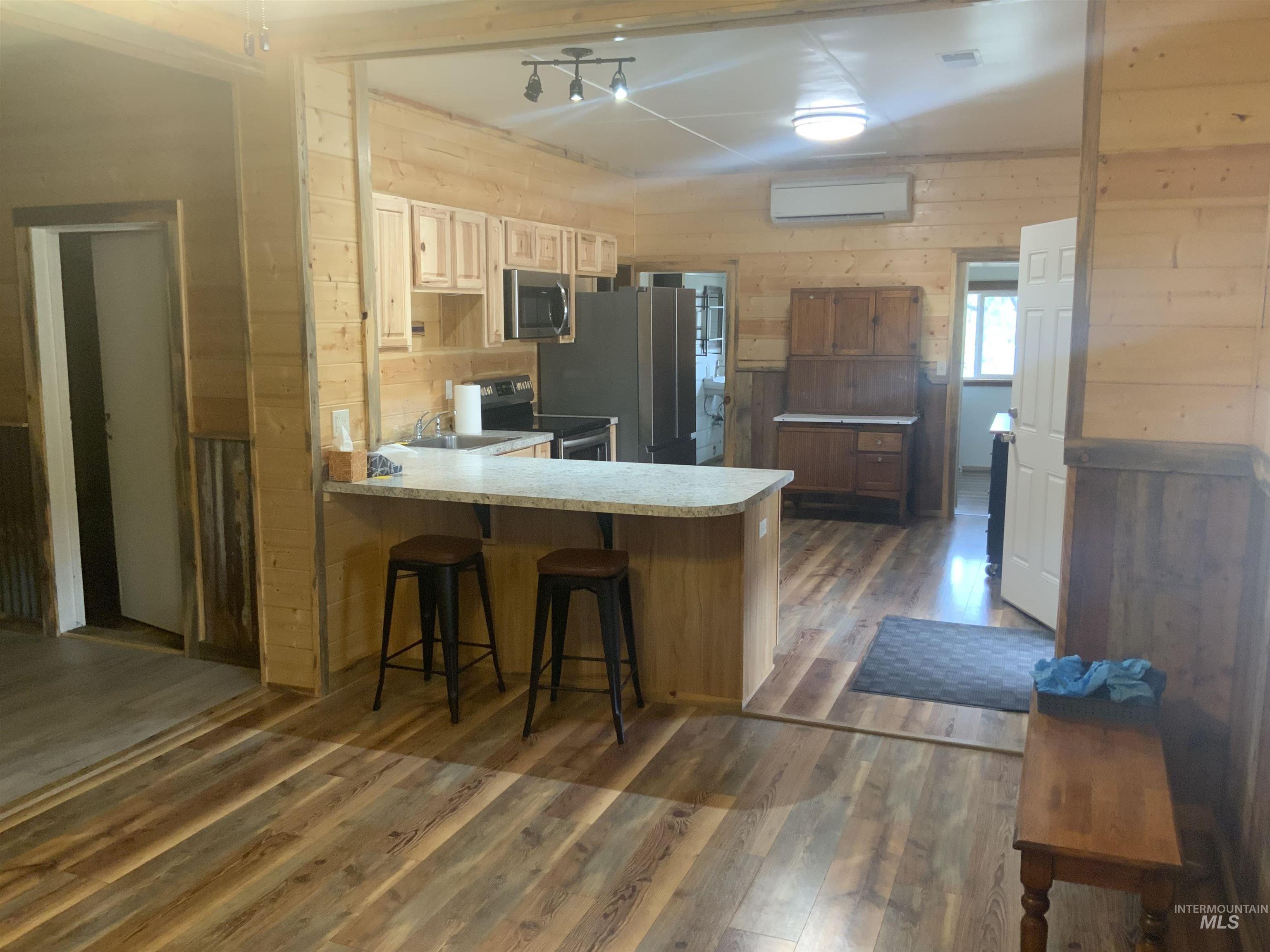 117 E Hill Road, Idaho City, Idaho 83631, 2 Bedrooms, 1 Bathroom, Residential For Sale, Price $440,000,MLS 98983588
