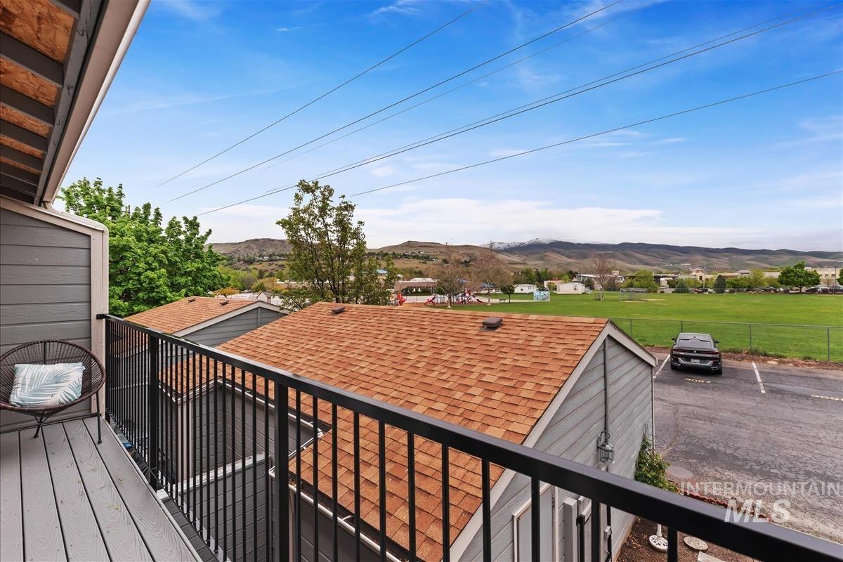 3087 S Norfolk Lane, Boise, Idaho 83706, 3 Bedrooms, 1.5 Bathrooms, Residential For Sale, Price $390,000,MLS 98983589