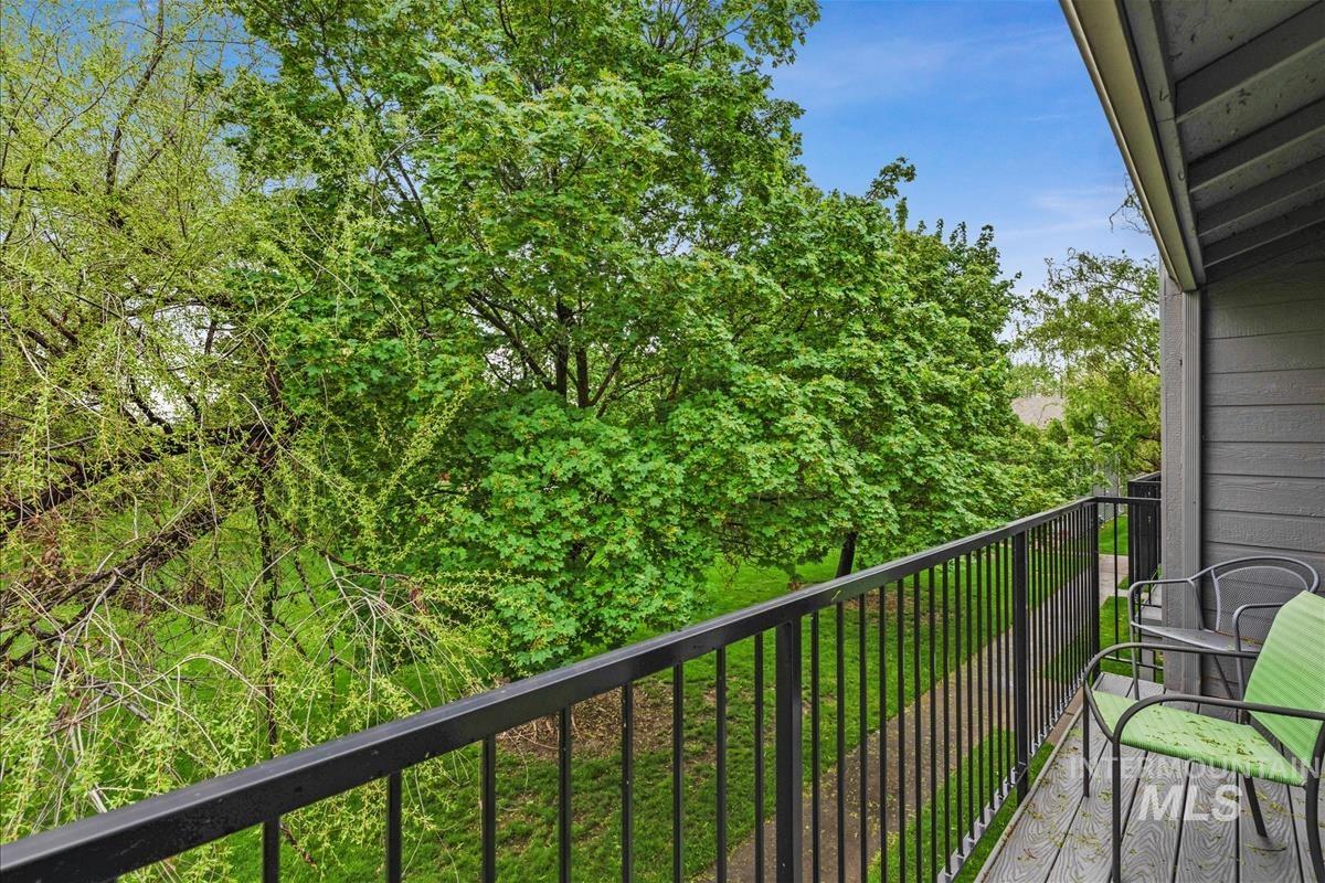 3087 S Norfolk Lane, Boise, Idaho 83706, 3 Bedrooms, 1.5 Bathrooms, Residential For Sale, Price $390,000,MLS 98983589
