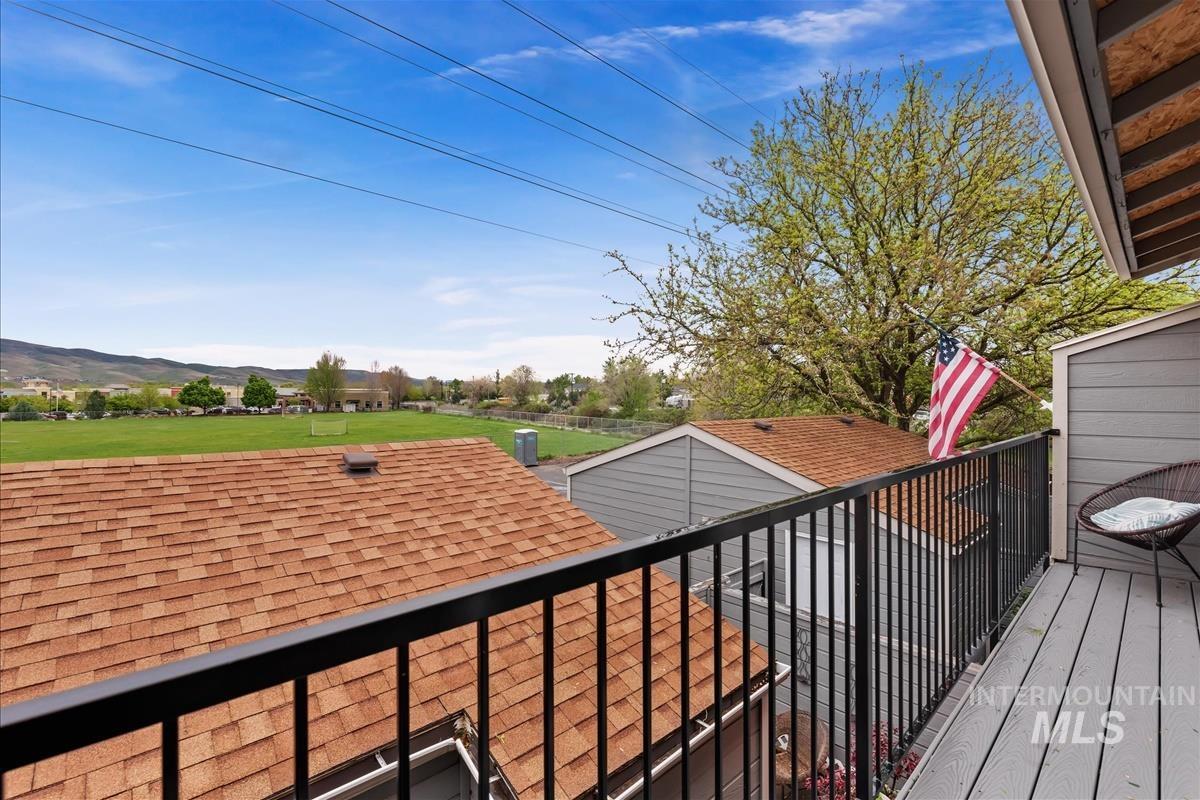 3087 S Norfolk Lane, Boise, Idaho 83706, 3 Bedrooms, 1.5 Bathrooms, Residential For Sale, Price $390,000,MLS 98983589