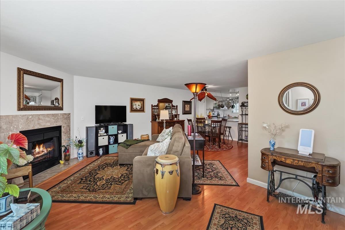 3087 S Norfolk Lane, Boise, Idaho 83706, 3 Bedrooms, 1.5 Bathrooms, Residential For Sale, Price $390,000,MLS 98983589