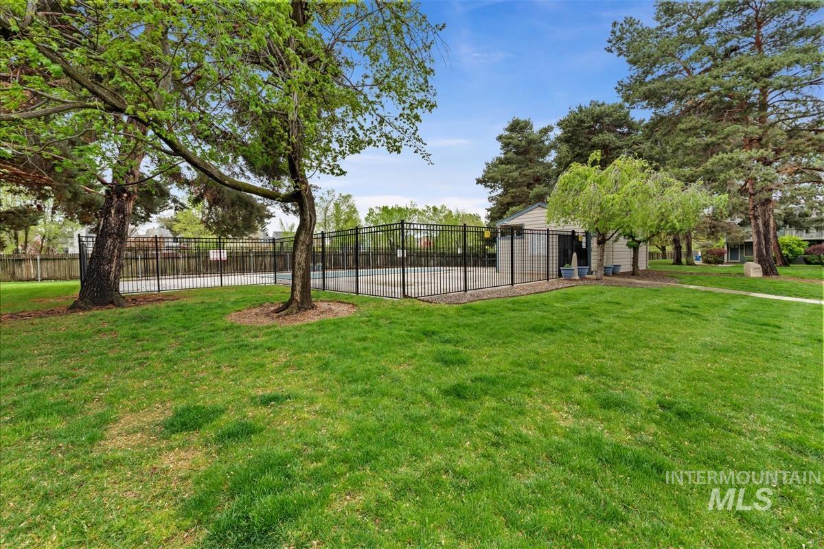 3087 S Norfolk Lane, Boise, Idaho 83706, 3 Bedrooms, 1.5 Bathrooms, Residential For Sale, Price $390,000,MLS 98983589