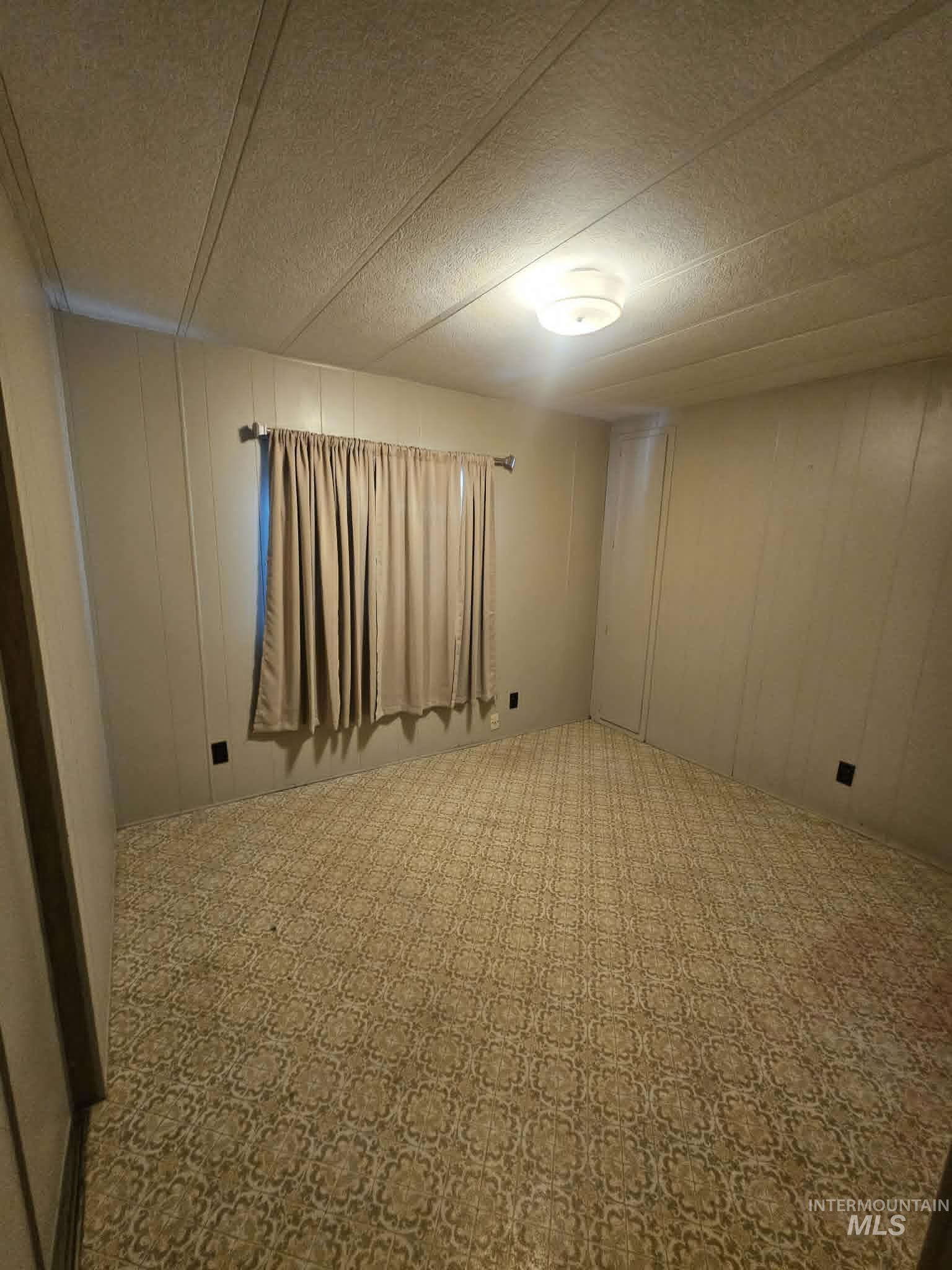 461 W Greenleaf St., Boise, Idaho 83713, 3 Bedrooms, 2 Bathrooms, Residential For Sale, Price $39,900, 98983590