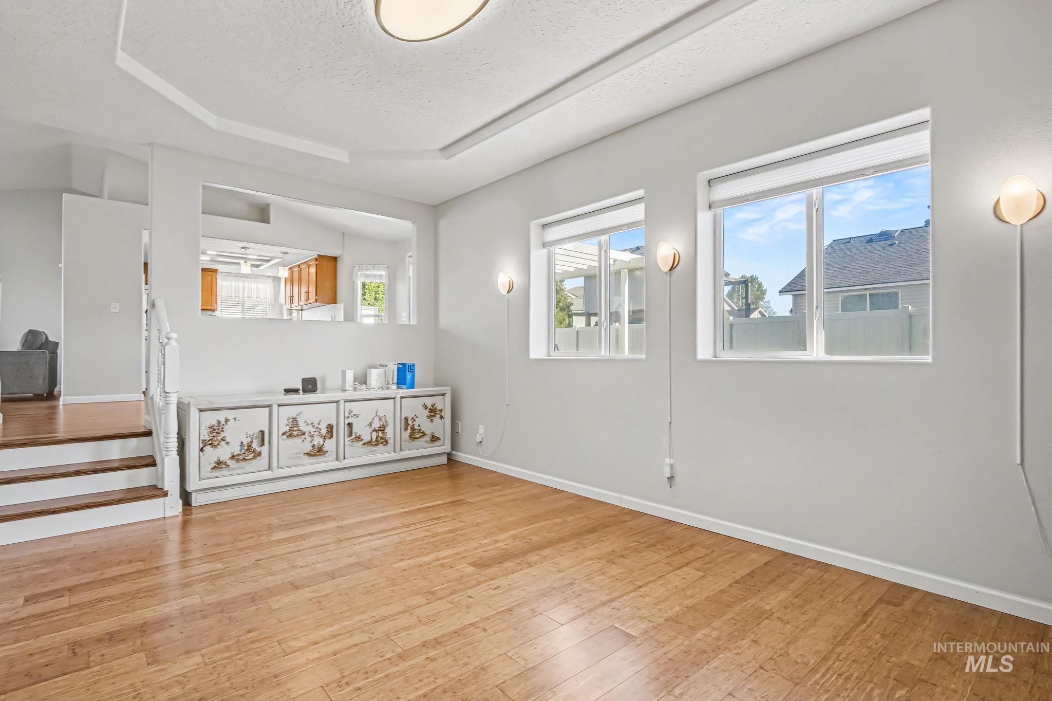 409 S Valley Dr, Nampa, Idaho 83686-2996, 4 Bedrooms, 3 Bathrooms, Residential For Sale, Price $399,950, 98983592