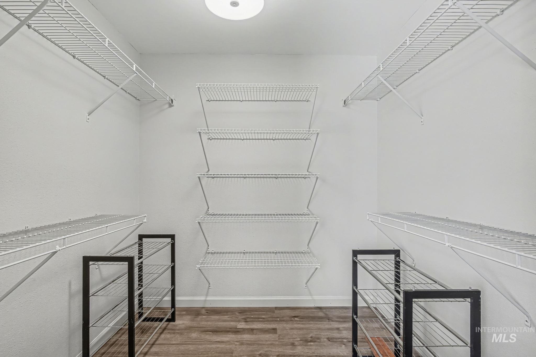 409 S Valley Dr, Nampa, Idaho 83686-2996, 4 Bedrooms, 3 Bathrooms, Residential For Sale, Price $399,950, 98983592