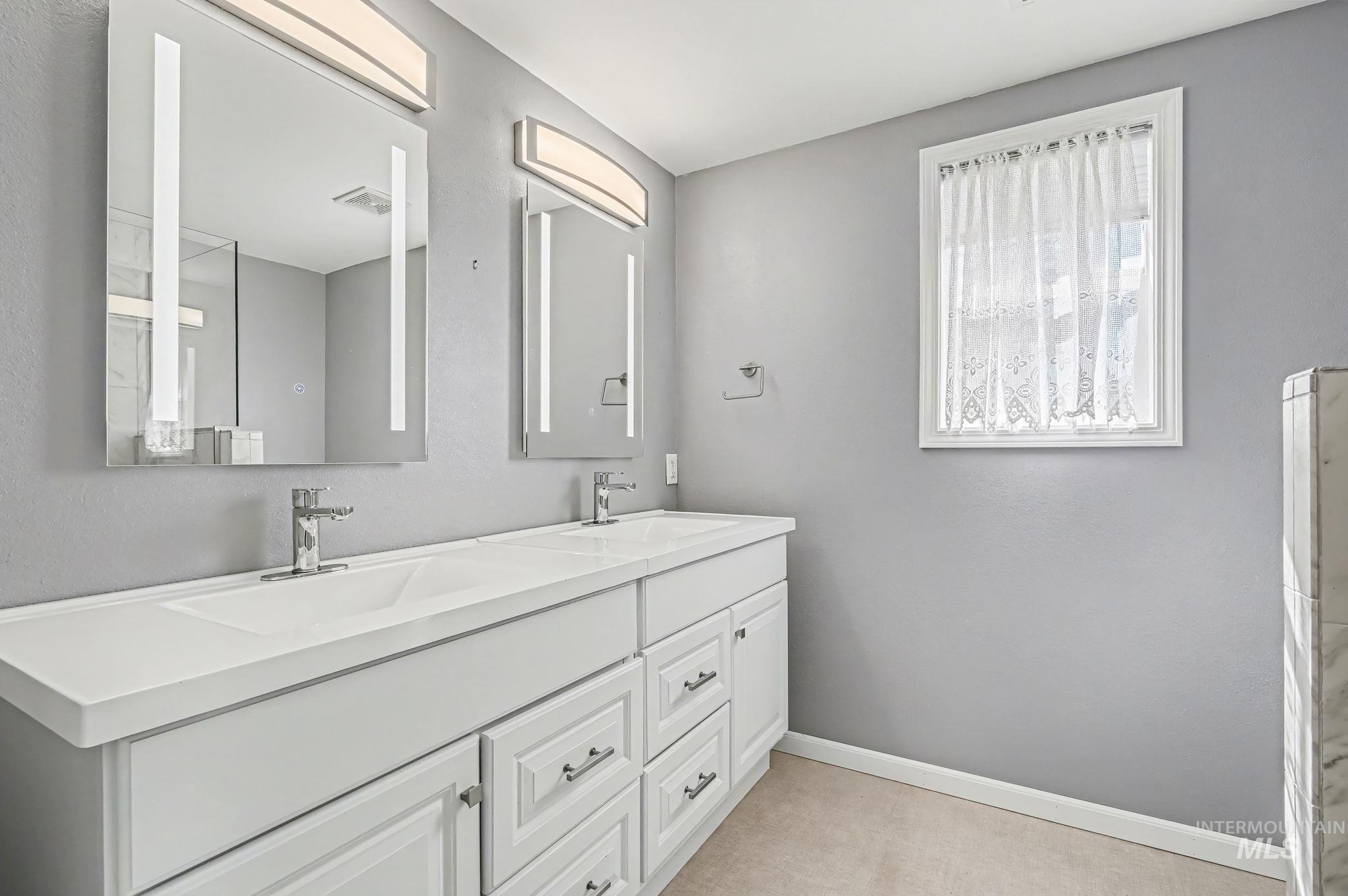 409 S Valley Dr, Nampa, Idaho 83686-2996, 4 Bedrooms, 3 Bathrooms, Residential For Sale, Price $399,950, 98983592