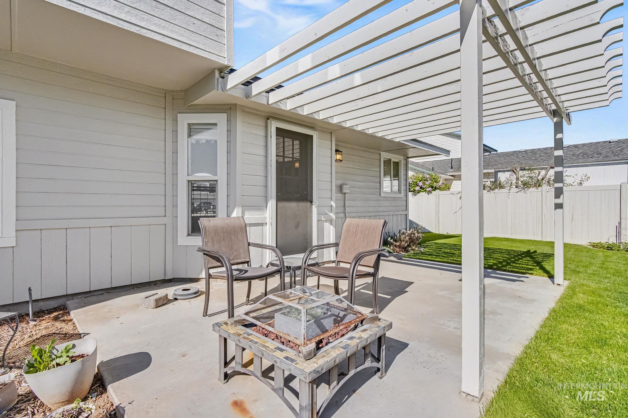 409 S Valley Dr, Nampa, Idaho 83686-2996, 4 Bedrooms, 3 Bathrooms, Residential For Sale, Price $399,950, 98983592