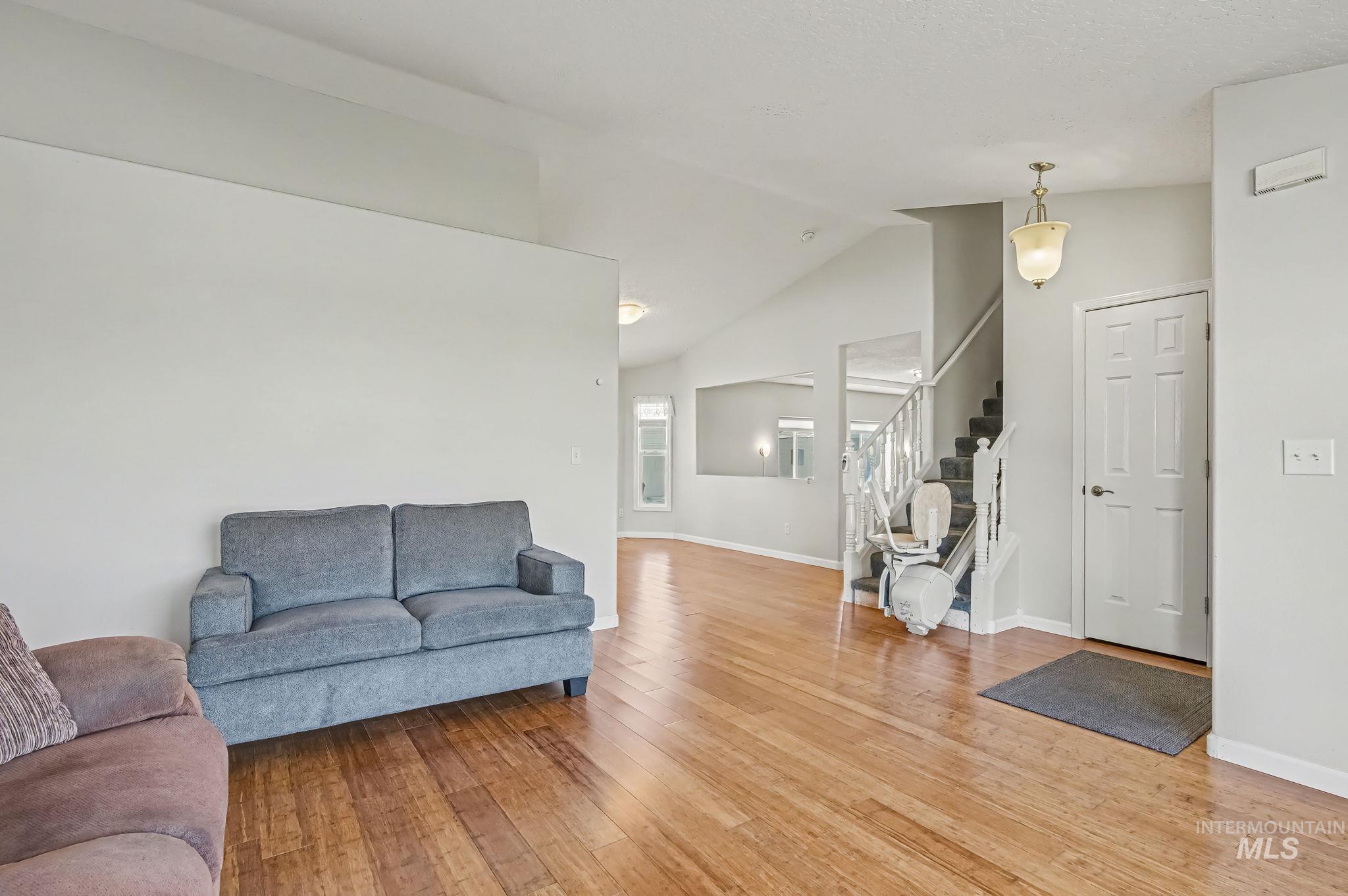 409 S Valley Dr, Nampa, Idaho 83686-2996, 4 Bedrooms, 3 Bathrooms, Residential For Sale, Price $399,950, 98983592