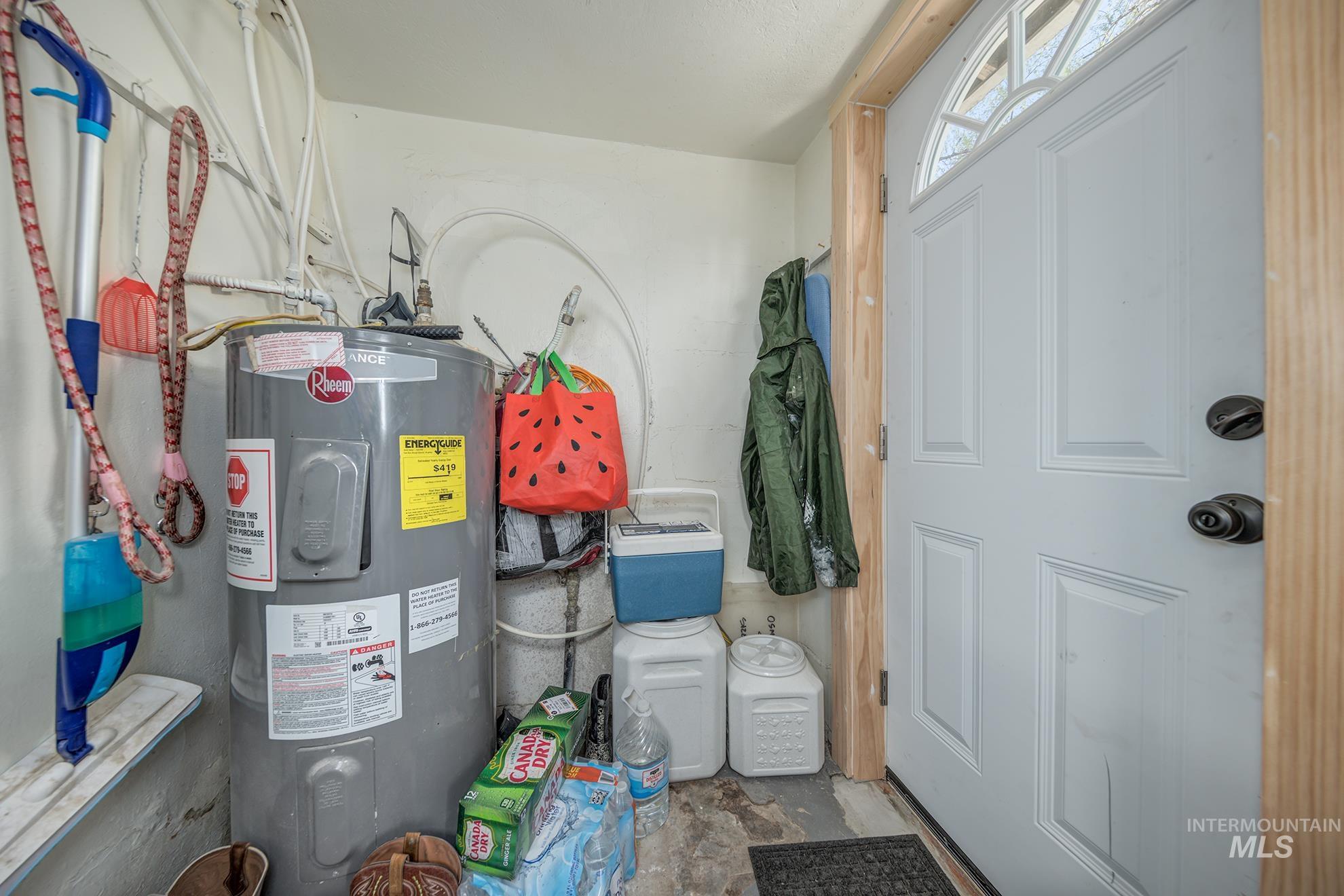 162 Short St. N, Vale, Oregon 97918, 2 Bedrooms, 1 Bathroom, Residential For Sale, Price $175,000, 98983595