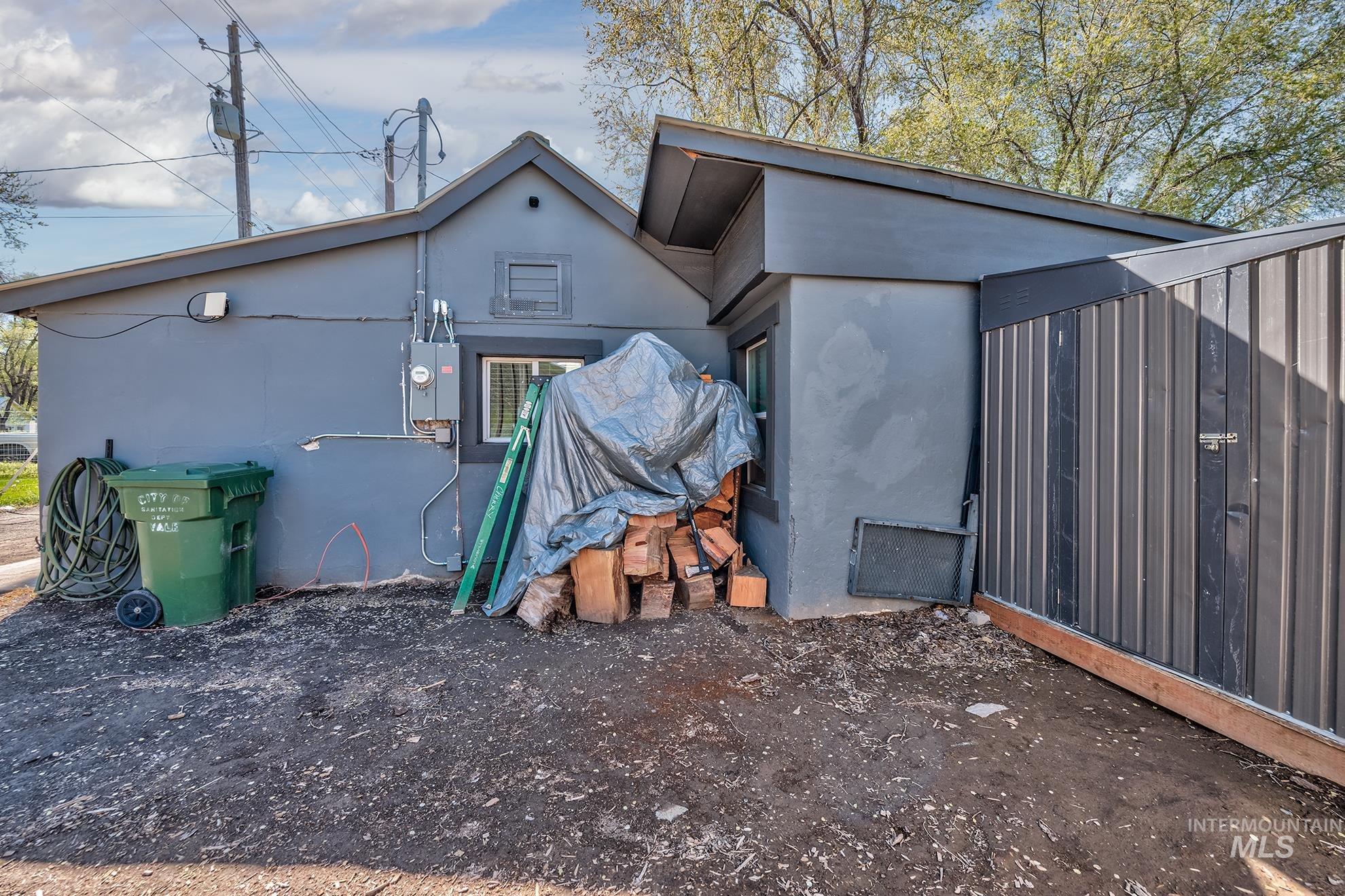 162 Short St. N, Vale, Oregon 97918, 2 Bedrooms, 1 Bathroom, Residential For Sale, Price $175,000, 98983595