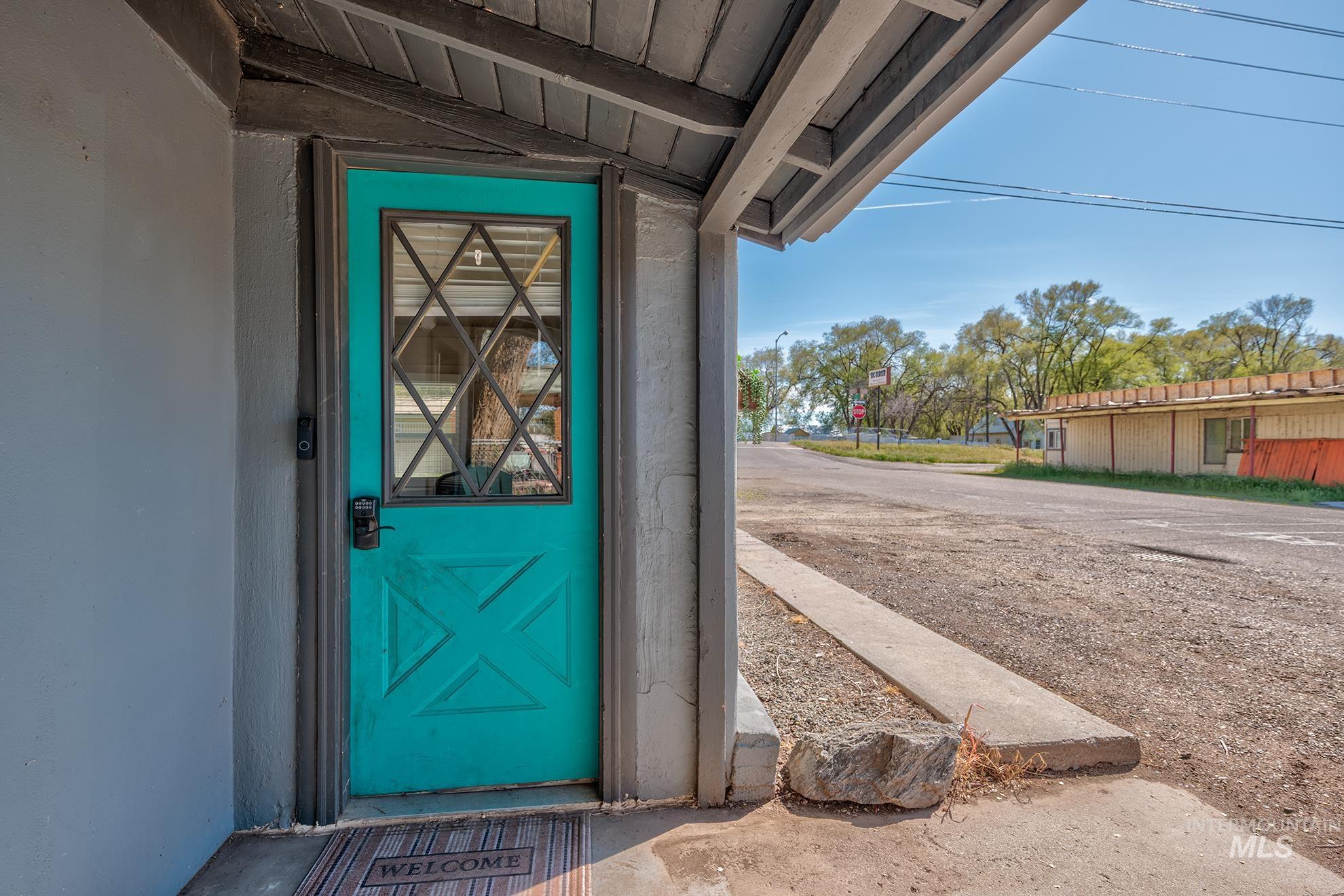 162 Short St. N, Vale, Oregon 97918, 2 Bedrooms, 1 Bathroom, Residential For Sale, Price $175,000, 98983595