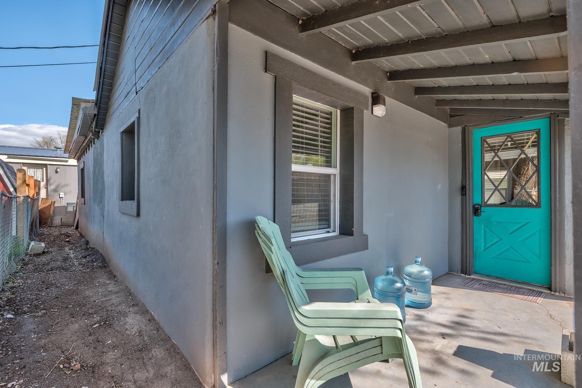 162 Short St. N, Vale, Oregon 97918, 2 Bedrooms, 1 Bathroom, Residential For Sale, Price $175,000, 98983595