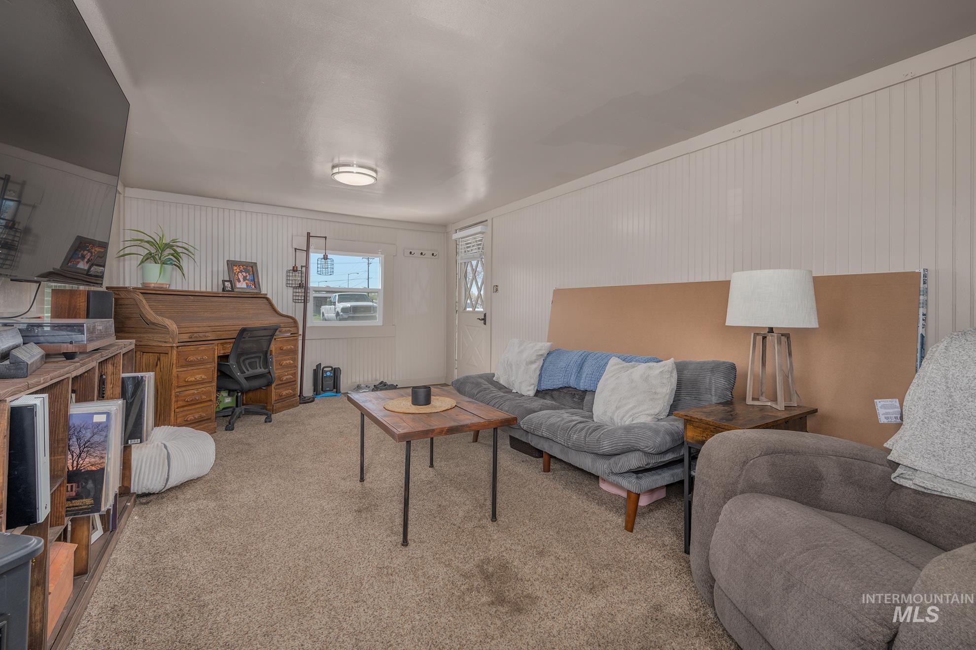 162 Short St. N, Vale, Oregon 97918, 2 Bedrooms, 1 Bathroom, Residential For Sale, Price $175,000, 98983595