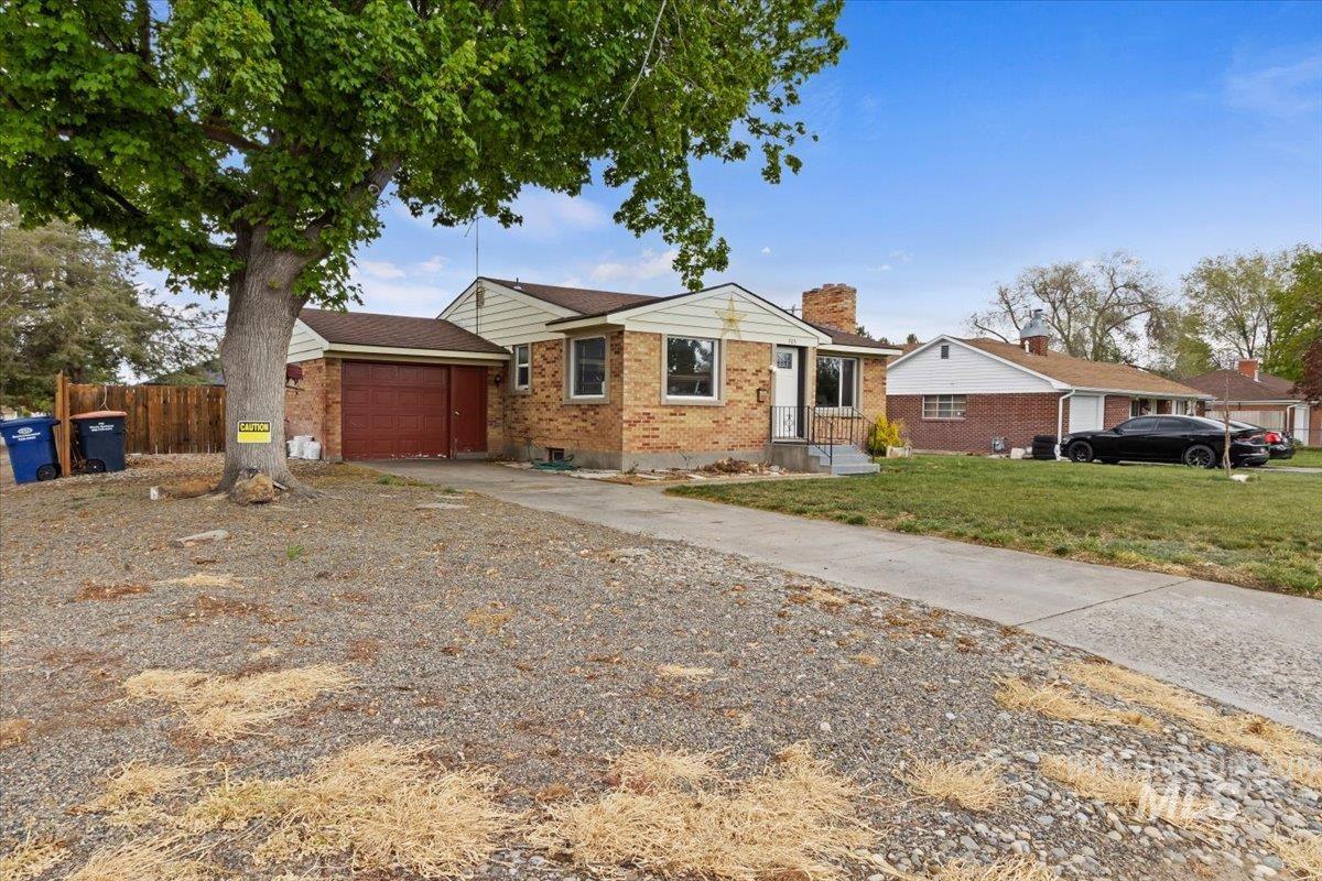 705 Grant Ave, Twin Falls, Idaho 83301-4021, 2 Bedrooms, 1 Bathroom, Residential For Sale, Price $289,900, 98983599