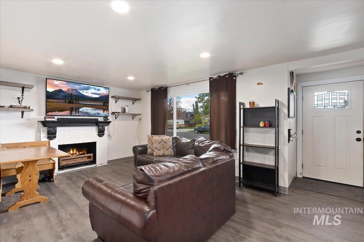 705 Grant Ave, Twin Falls, Idaho 83301-4021, 2 Bedrooms, 1 Bathroom, Residential For Sale, Price $289,900, 98983599