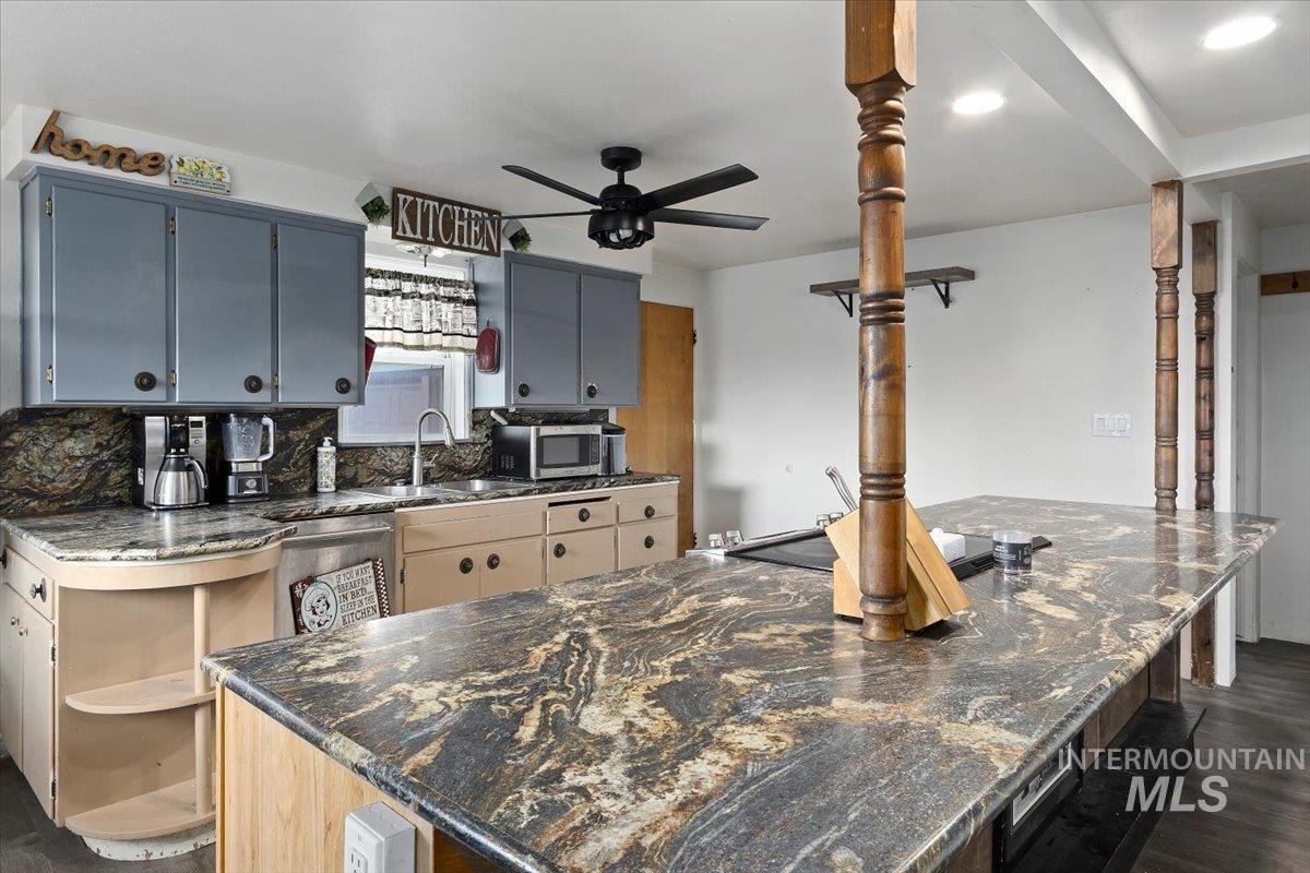 705 Grant Ave, Twin Falls, Idaho 83301-4021, 2 Bedrooms, 1 Bathroom, Residential For Sale, Price $289,900, 98983599