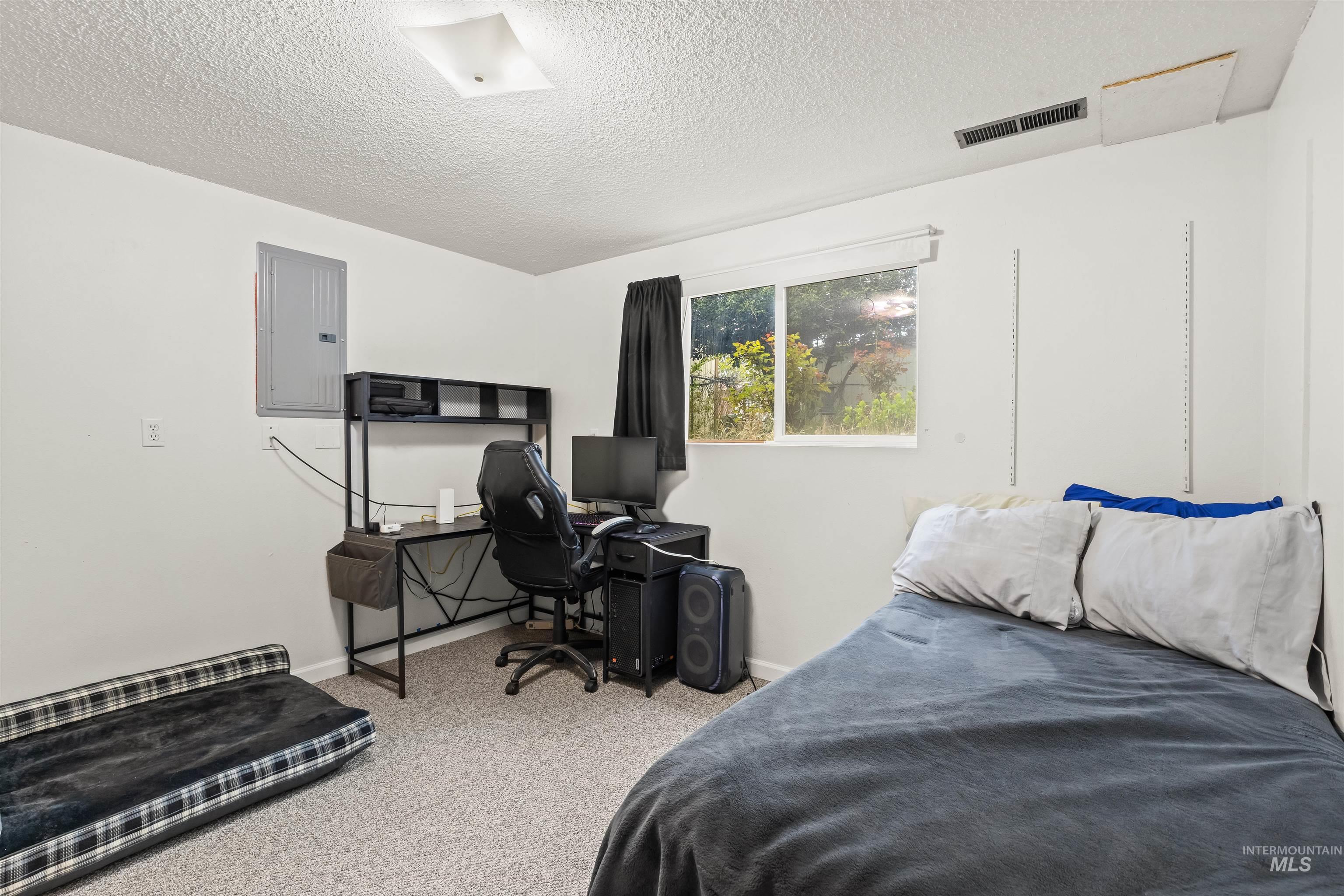 1409 Hemlock Ave, Lewiston, Idaho 83501, 5 Bedrooms, 2 Bathrooms, Residential For Sale, Price $420,000,MLS 98983601