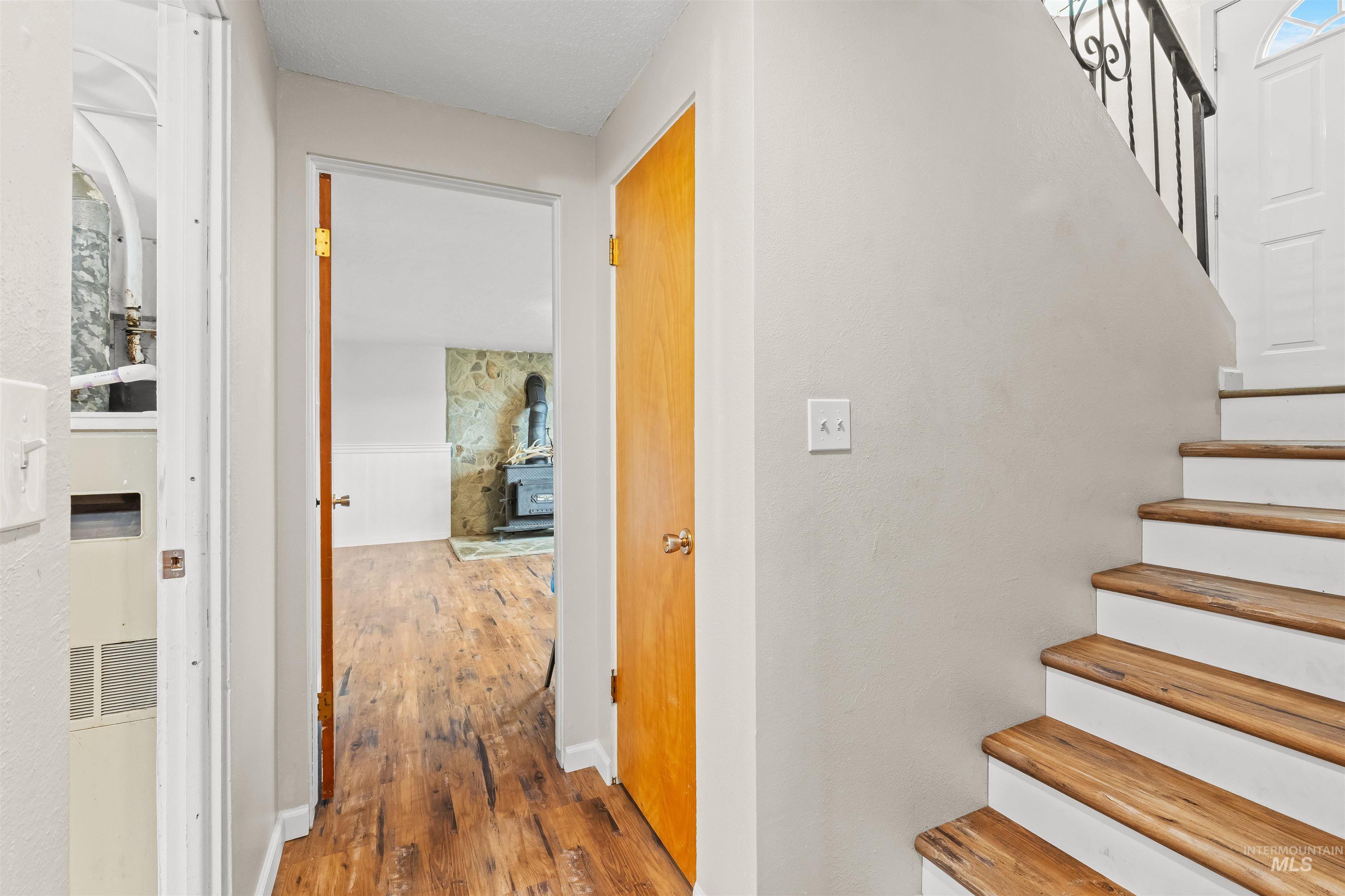 1409 Hemlock Ave, Lewiston, Idaho 83501, 5 Bedrooms, 2 Bathrooms, Residential For Sale, Price $420,000,MLS 98983601