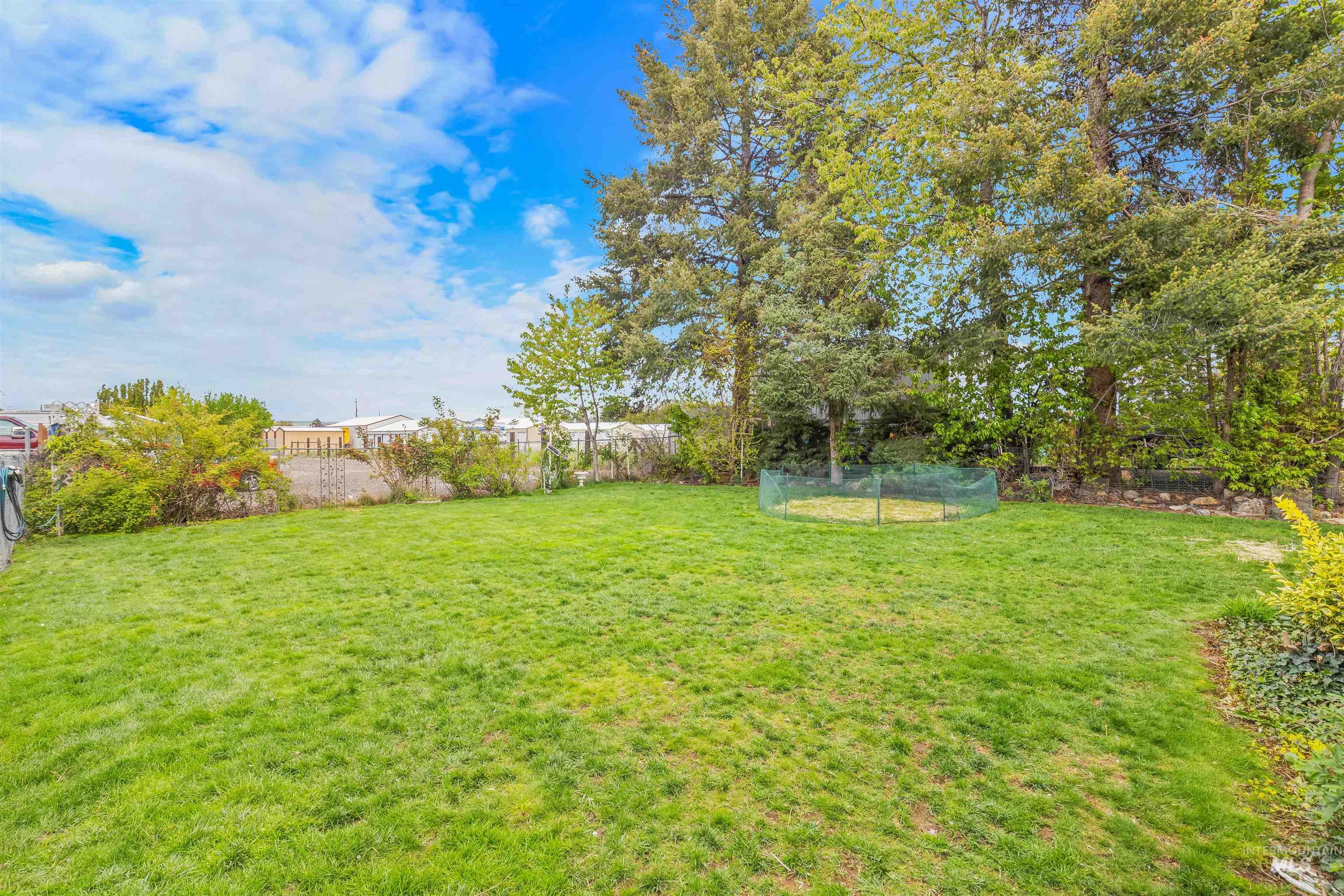 1409 Hemlock Ave, Lewiston, Idaho 83501, 5 Bedrooms, 2 Bathrooms, Residential For Sale, Price $420,000,MLS 98983601