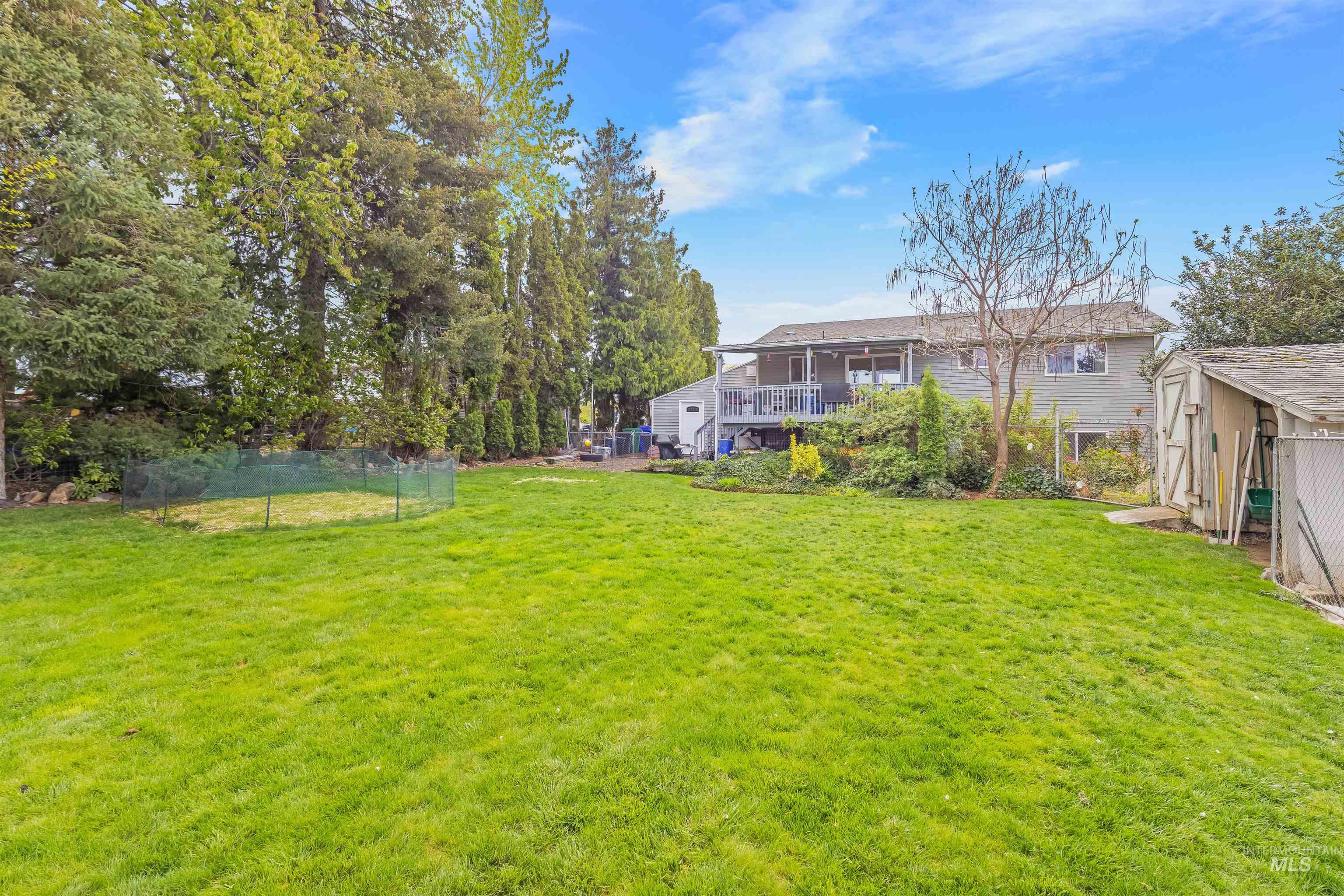 1409 Hemlock Ave, Lewiston, Idaho 83501, 5 Bedrooms, 2 Bathrooms, Residential For Sale, Price $420,000,MLS 98983601