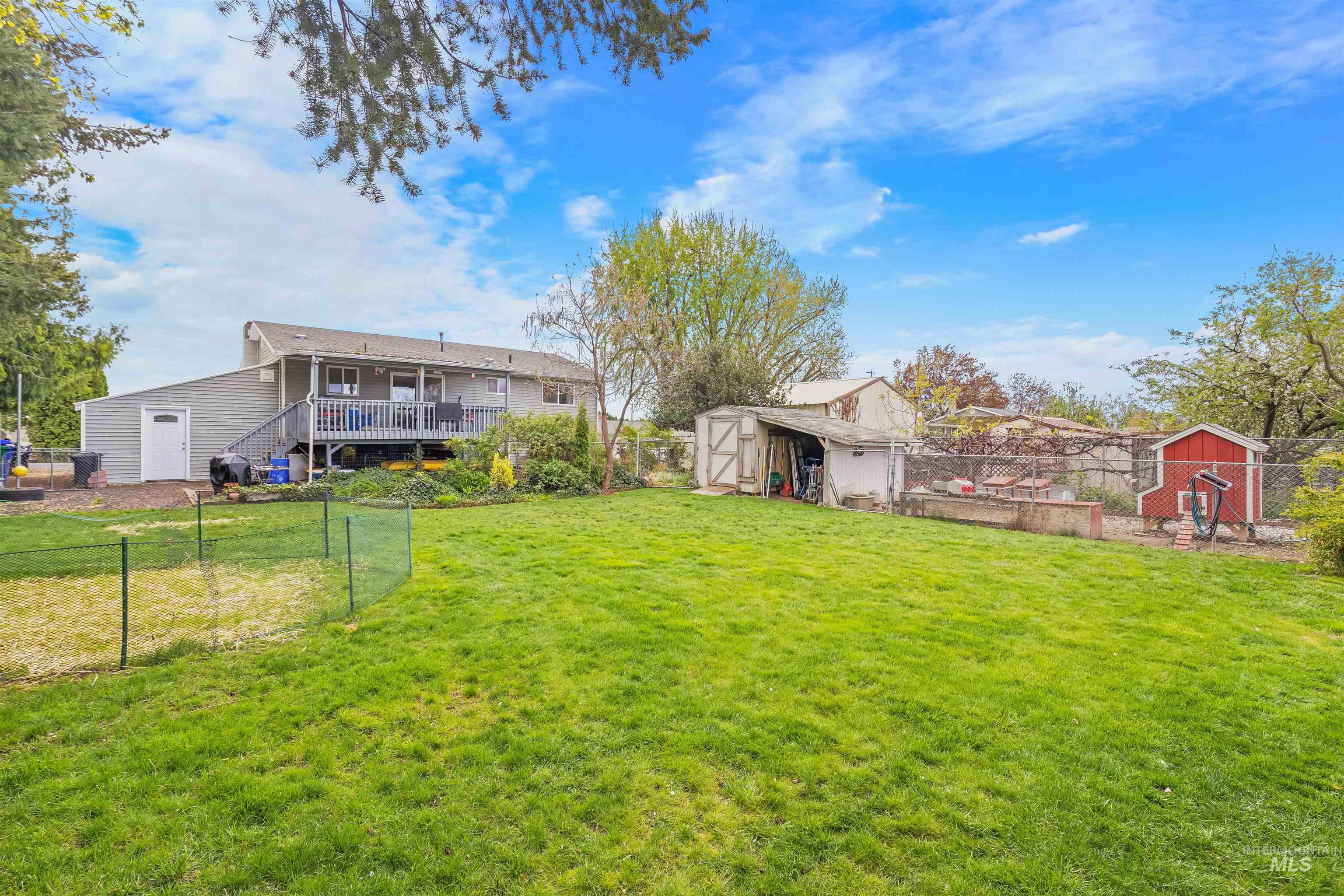 1409 Hemlock Ave, Lewiston, Idaho 83501, 5 Bedrooms, 2 Bathrooms, Residential For Sale, Price $420,000,MLS 98983601