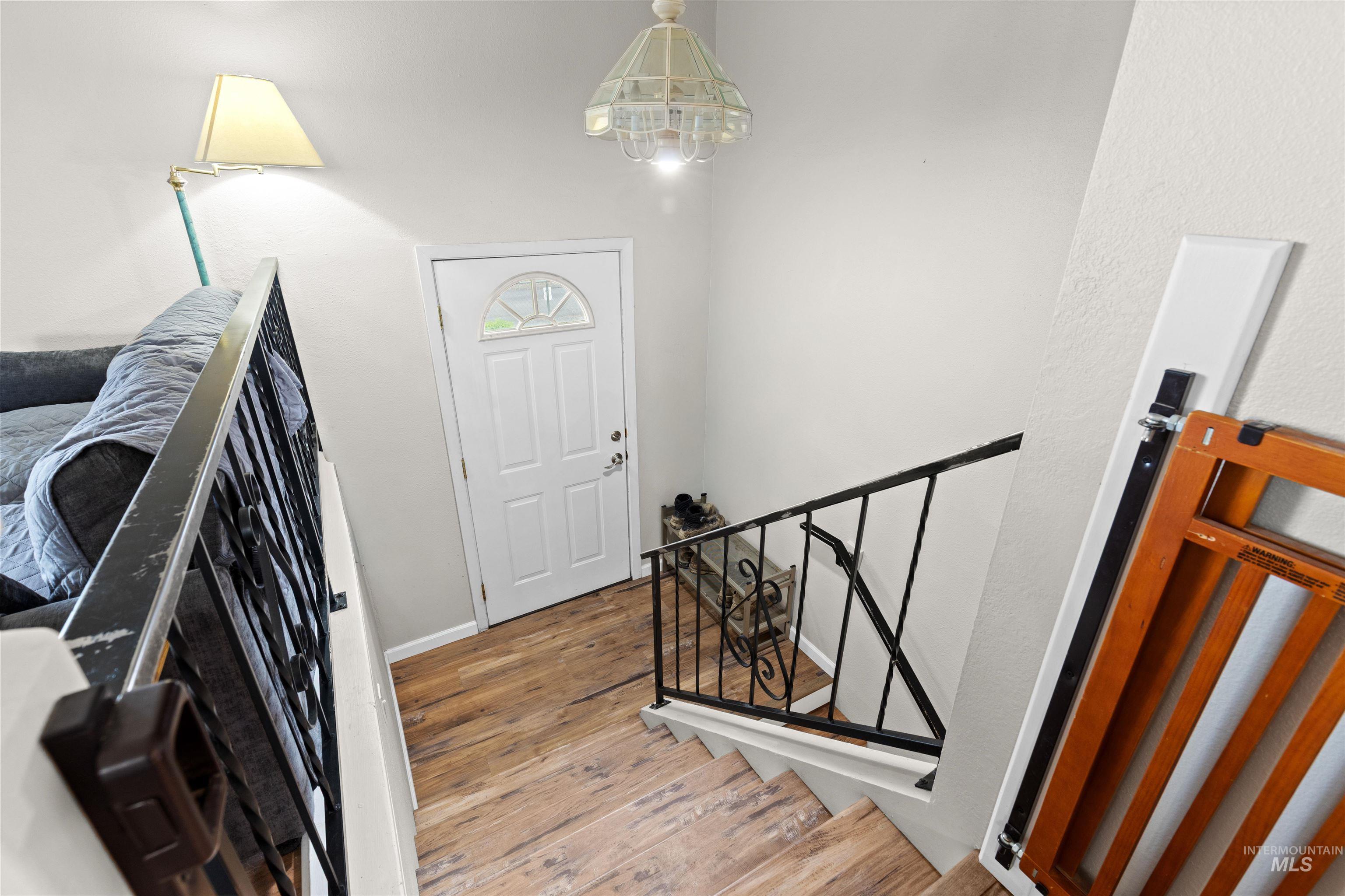 1409 Hemlock Ave, Lewiston, Idaho 83501, 5 Bedrooms, 2 Bathrooms, Residential For Sale, Price $420,000,MLS 98983601