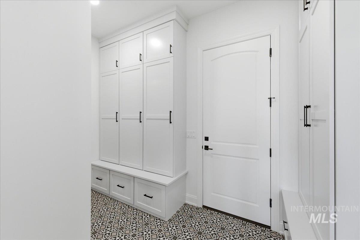 7896 Deerfawn Ln, Eagle, Idaho 83616, 4 Bedrooms, 4.5 Bathrooms, Residential For Sale, Price $1,898,000, 98983602