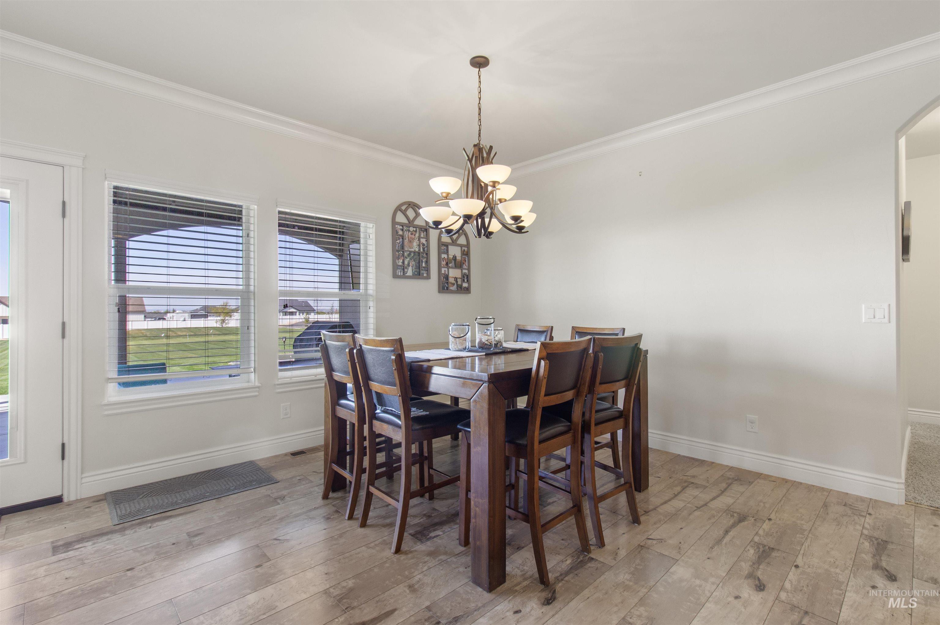 2464 E 3719, Twin Falls, Idaho 83301, 5 Bedrooms, 3.5 Bathrooms, Residential For Sale, Price $899,000, 98983606