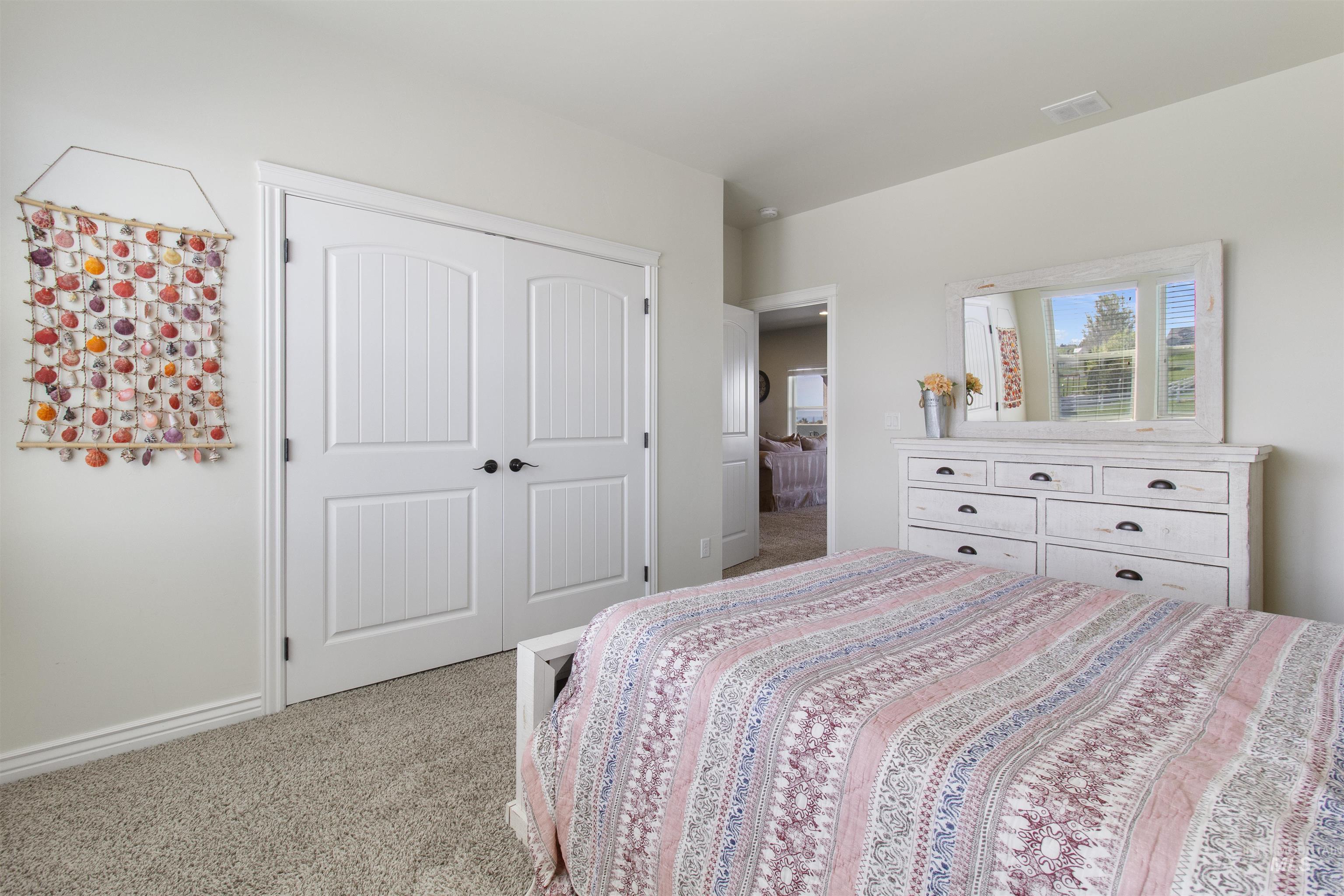 2464 E 3719, Twin Falls, Idaho 83301, 5 Bedrooms, 3.5 Bathrooms, Residential For Sale, Price $899,000,MLS 98983606