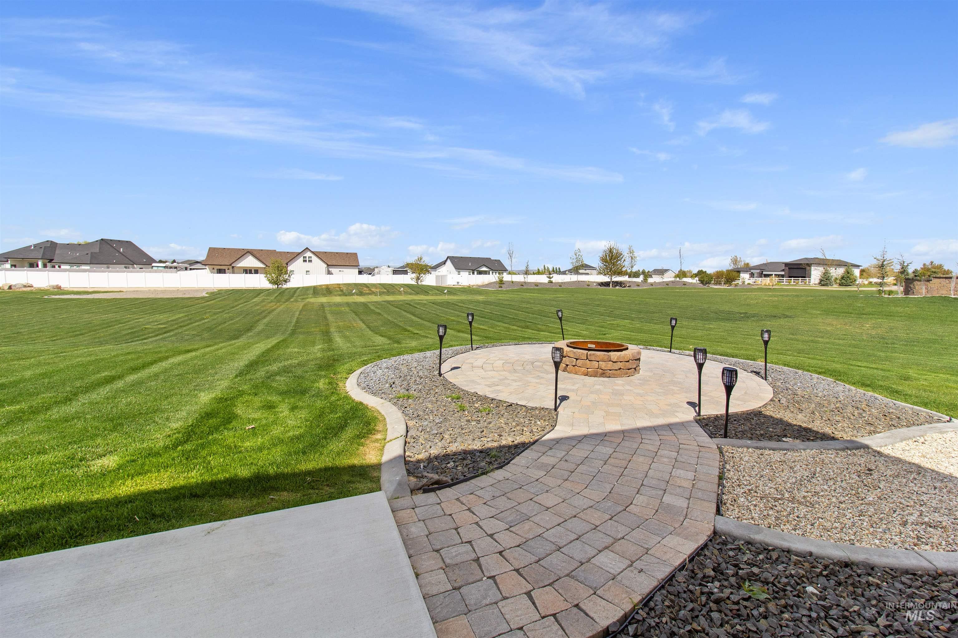 2464 E 3719, Twin Falls, Idaho 83301, 5 Bedrooms, 3.5 Bathrooms, Residential For Sale, Price $899,000, 98983606