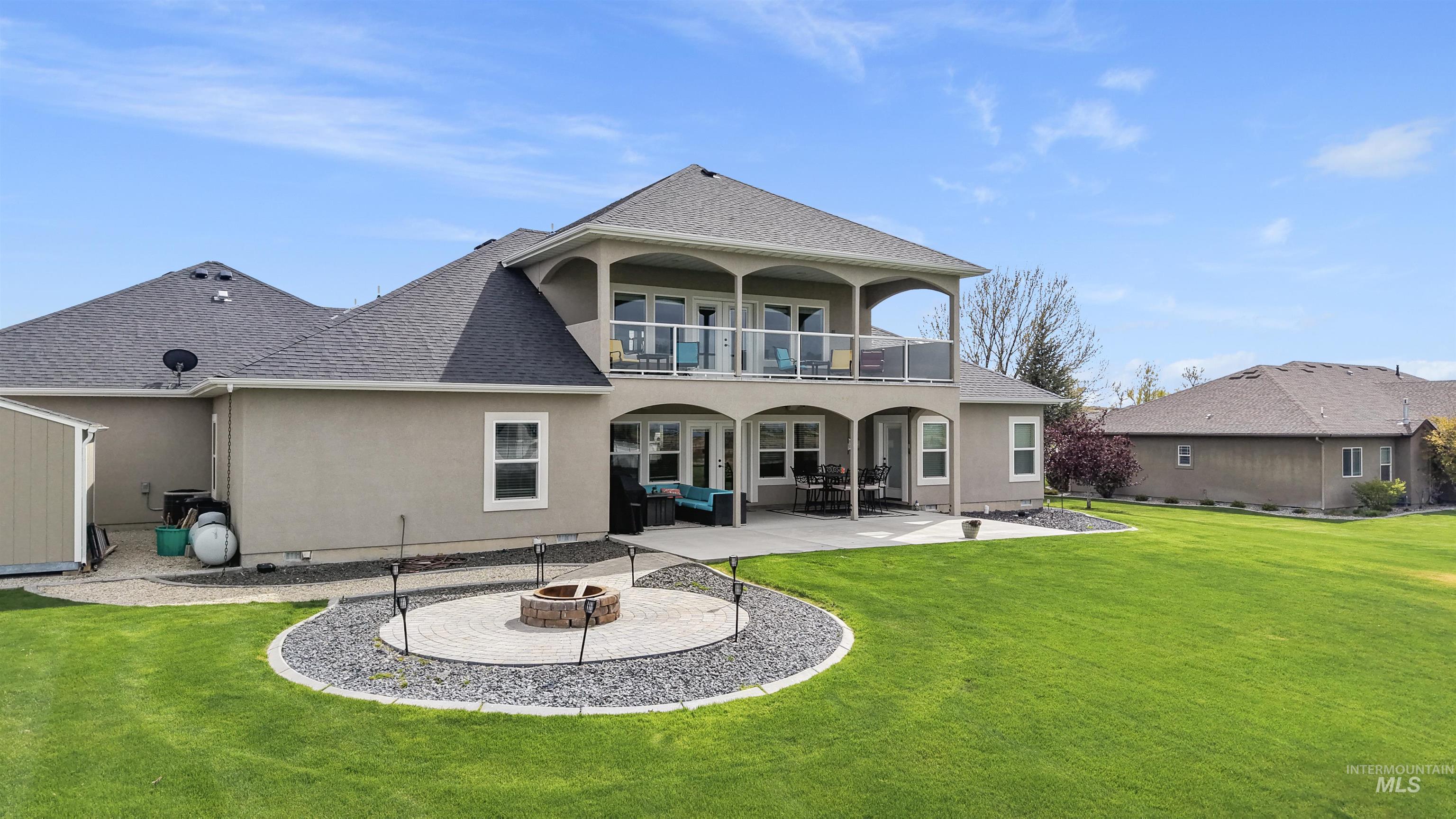 2464 E 3719, Twin Falls, Idaho 83301, 5 Bedrooms, 3.5 Bathrooms, Residential For Sale, Price $899,000, 98983606