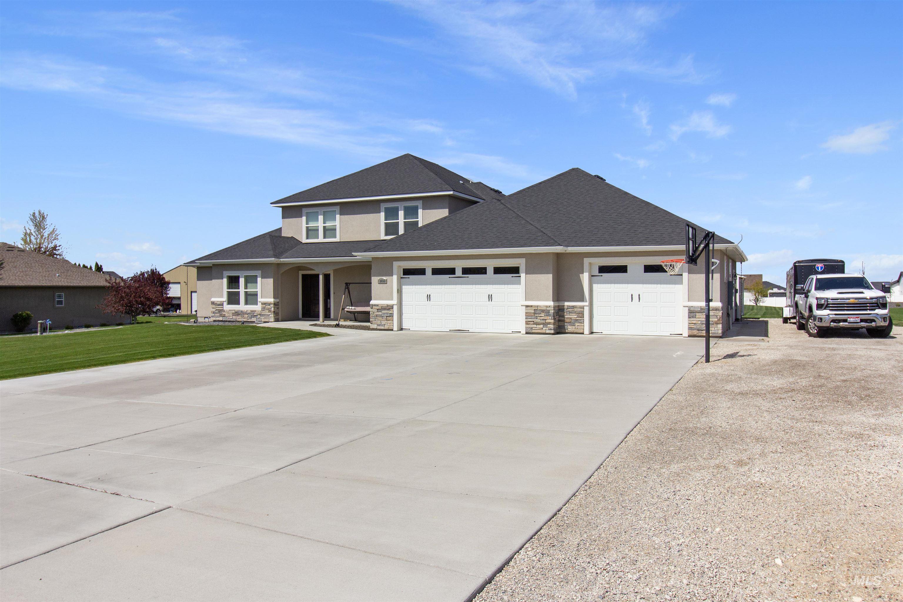 2464 E 3719, Twin Falls, Idaho 83301, 5 Bedrooms, 3.5 Bathrooms, Residential For Sale, Price $899,000, 98983606