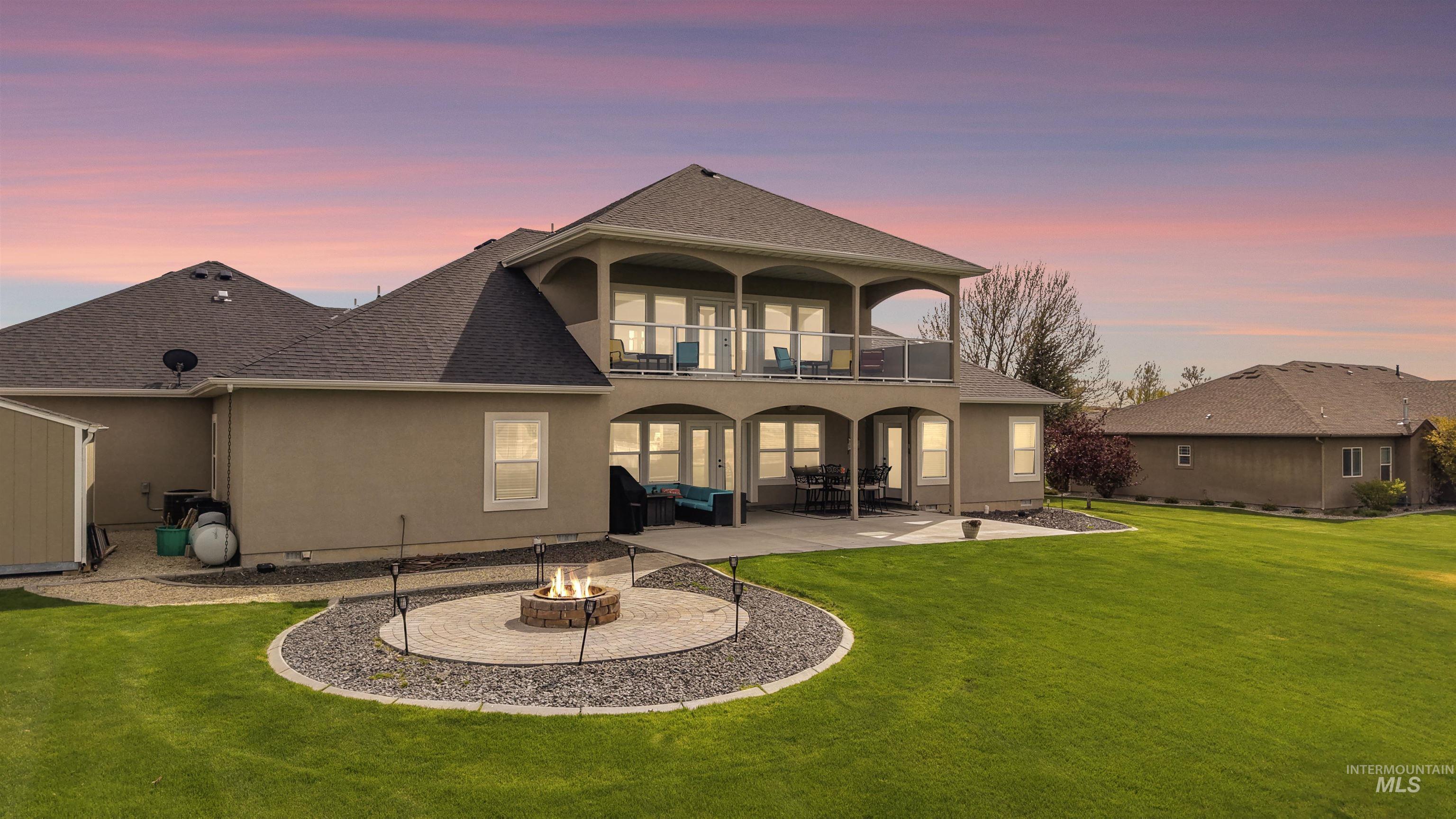 2464 E 3719, Twin Falls, Idaho 83301, 5 Bedrooms, 3.5 Bathrooms, Residential For Sale, Price $899,000, 98983606