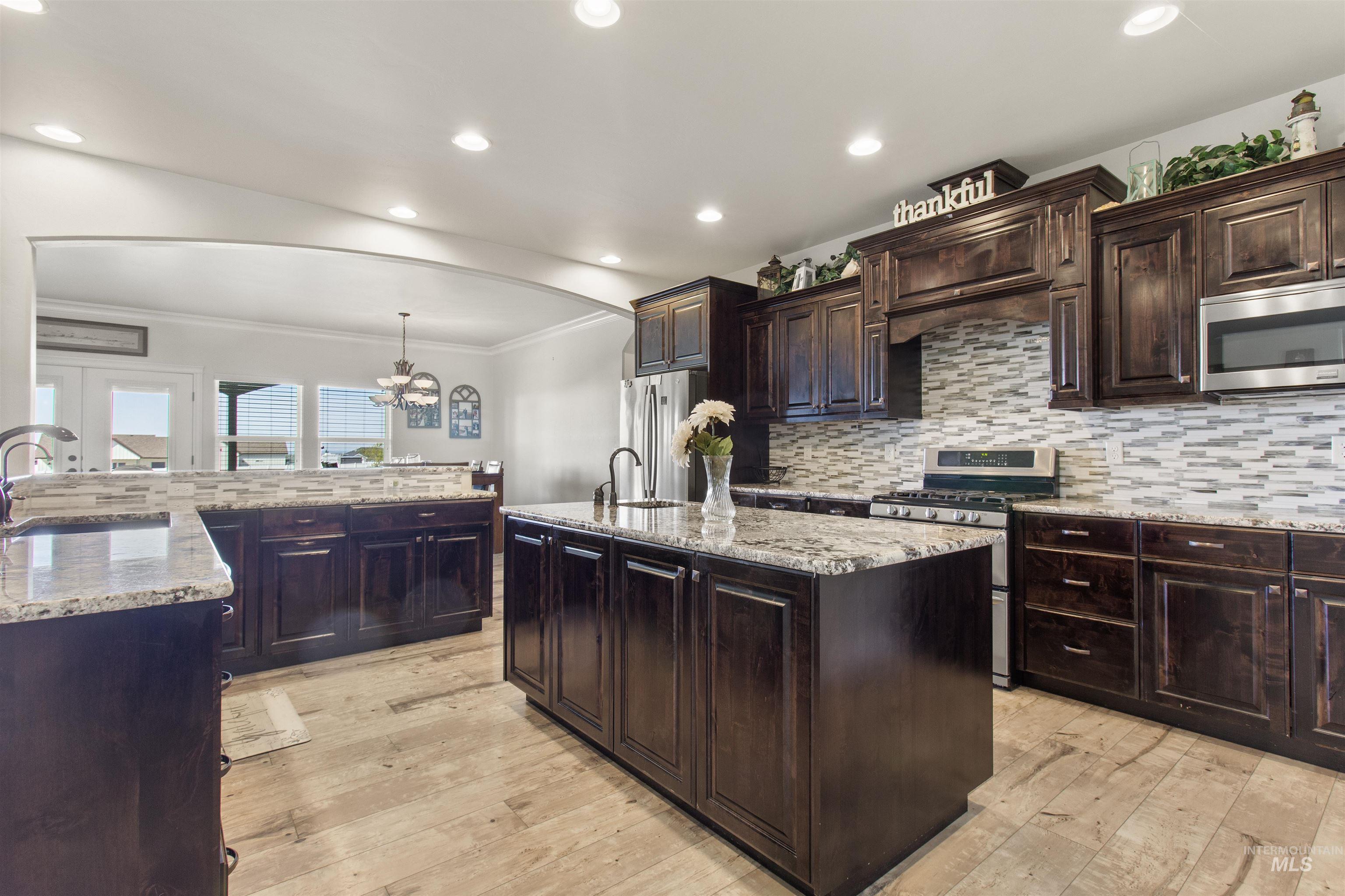 2464 E 3719, Twin Falls, Idaho 83301, 5 Bedrooms, 3.5 Bathrooms, Residential For Sale, Price $899,000,MLS 98983606