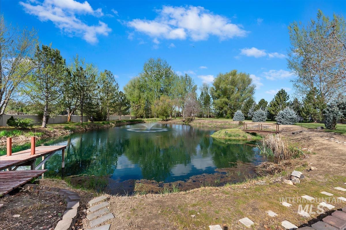23113 Lansing Lane, Middleton, Idaho 83644, 3 Bedrooms, 2 Bathrooms, Residential For Sale, Price $905,000,MLS 98983608