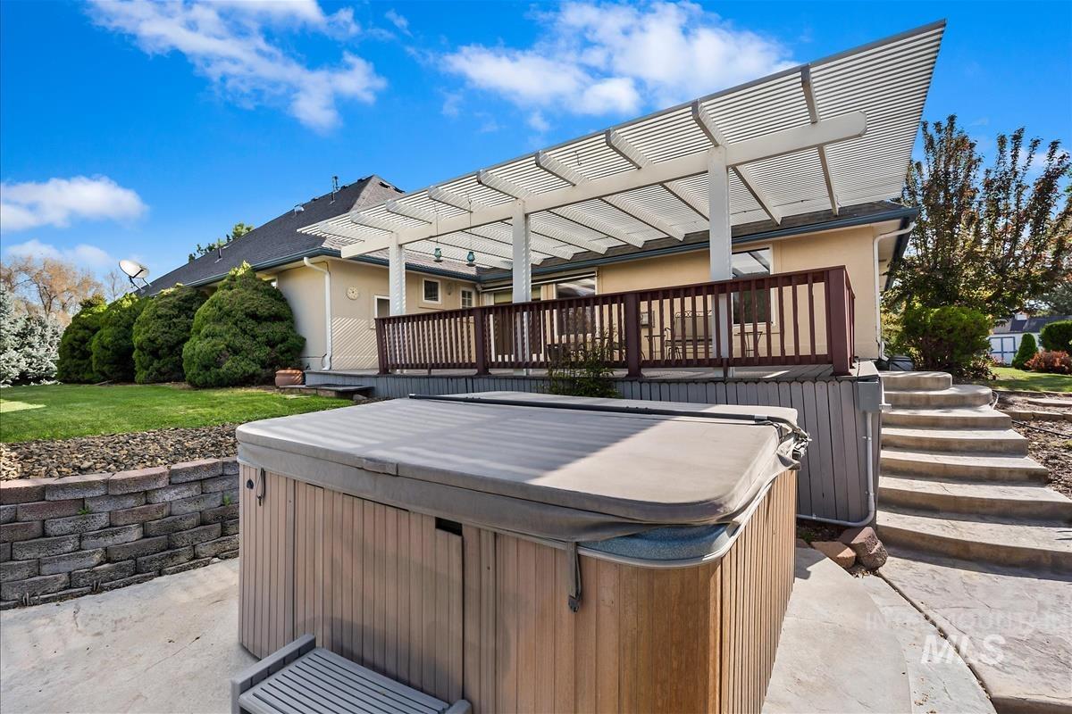 23113 Lansing Lane, Middleton, Idaho 83644, 3 Bedrooms, 2 Bathrooms, Residential For Sale, Price $905,000,MLS 98983608