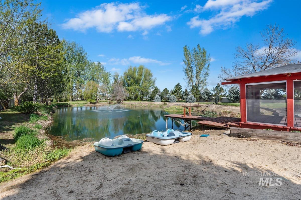 23113 Lansing Lane, Middleton, Idaho 83644, 3 Bedrooms, 2 Bathrooms, Residential For Sale, Price $905,000,MLS 98983608