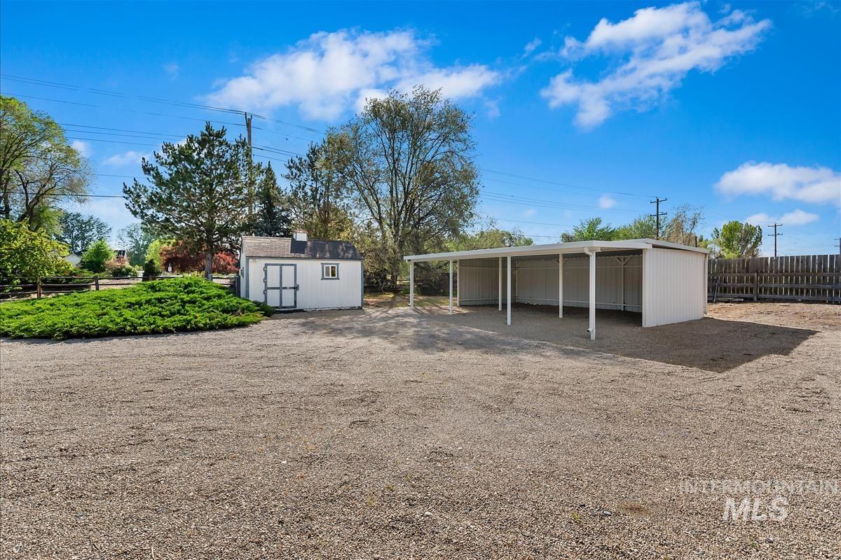 23113 Lansing Lane, Middleton, Idaho 83644, 3 Bedrooms, 2 Bathrooms, Residential For Sale, Price $905,000,MLS 98983608