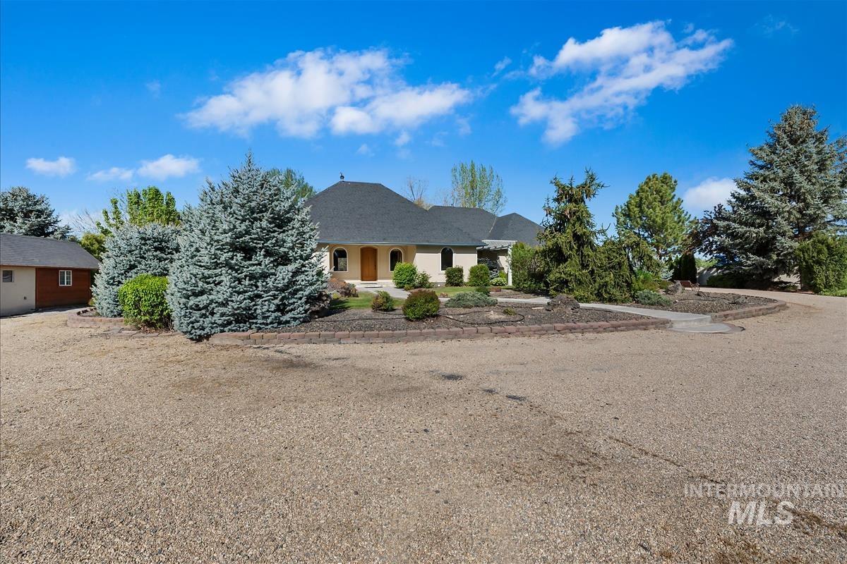 23113 Lansing Lane, Middleton, Idaho 83644, 3 Bedrooms, 2 Bathrooms, Residential For Sale, Price $905,000,MLS 98983608