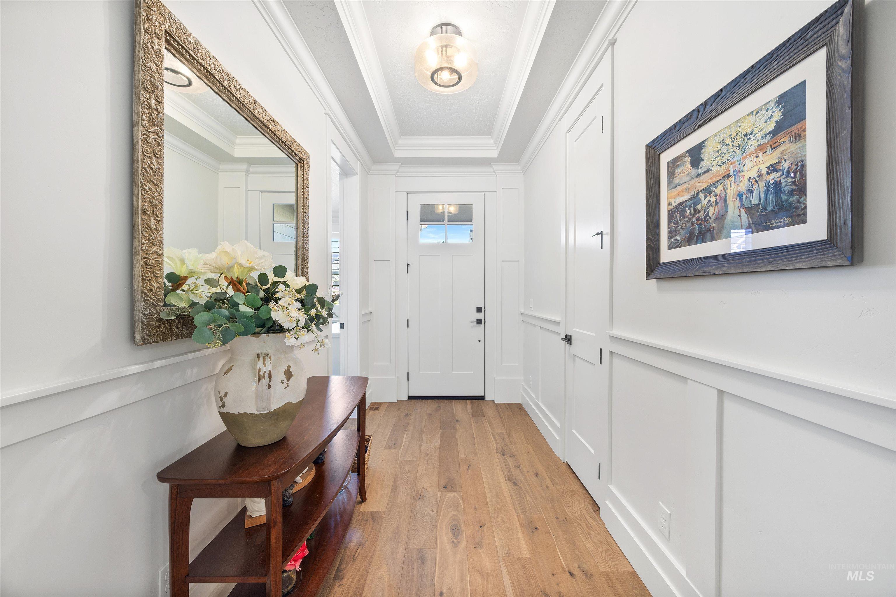 1360 E Azan St, Meridian, Idaho 83646-7725, 3 Bedrooms, 3 Bathrooms, Residential For Sale, Price $889,777,MLS 98983609