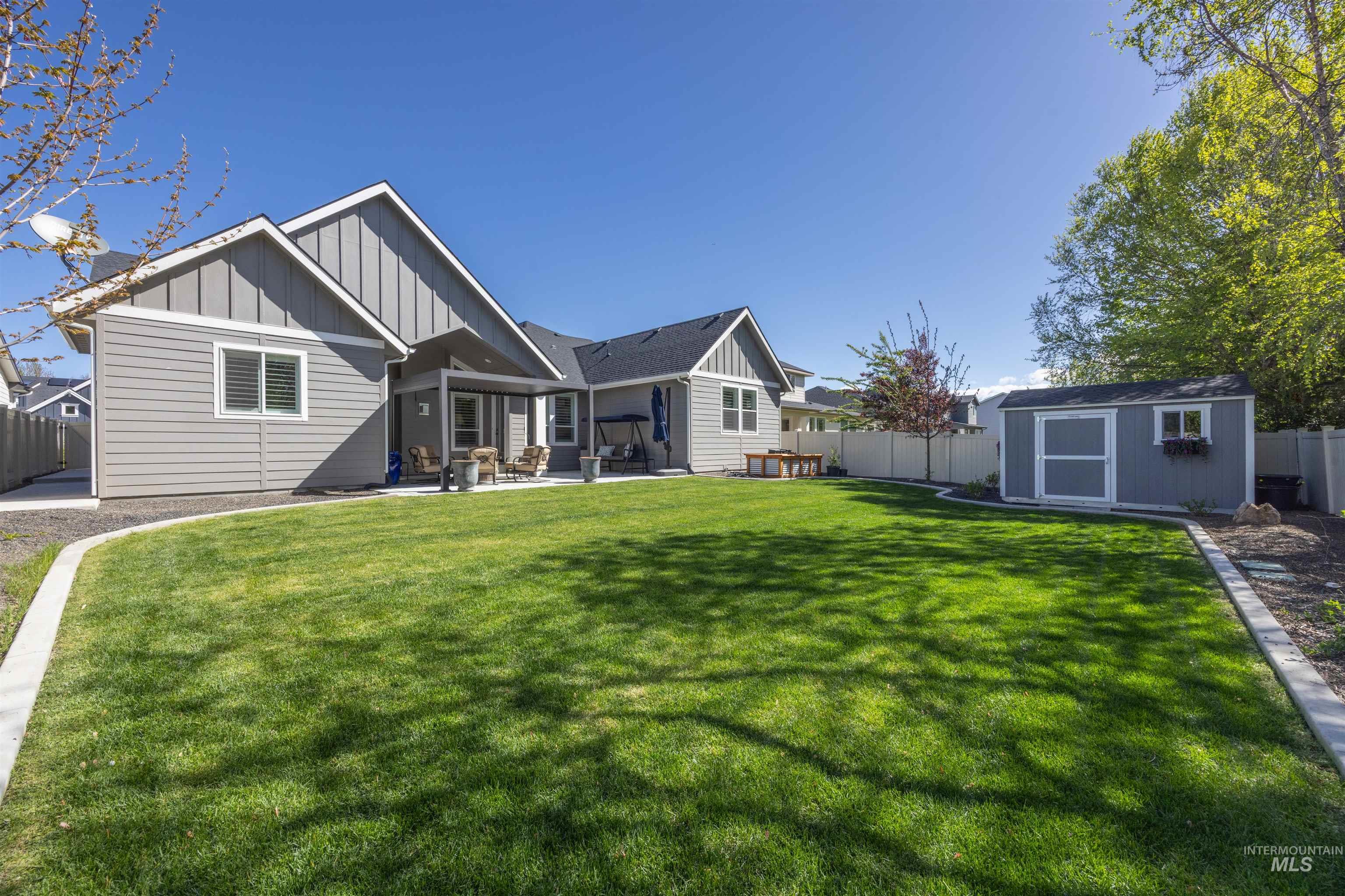 1360 E Azan St, Meridian, Idaho 83646-7725, 3 Bedrooms, 3 Bathrooms, Residential For Sale, Price $889,777,MLS 98983609