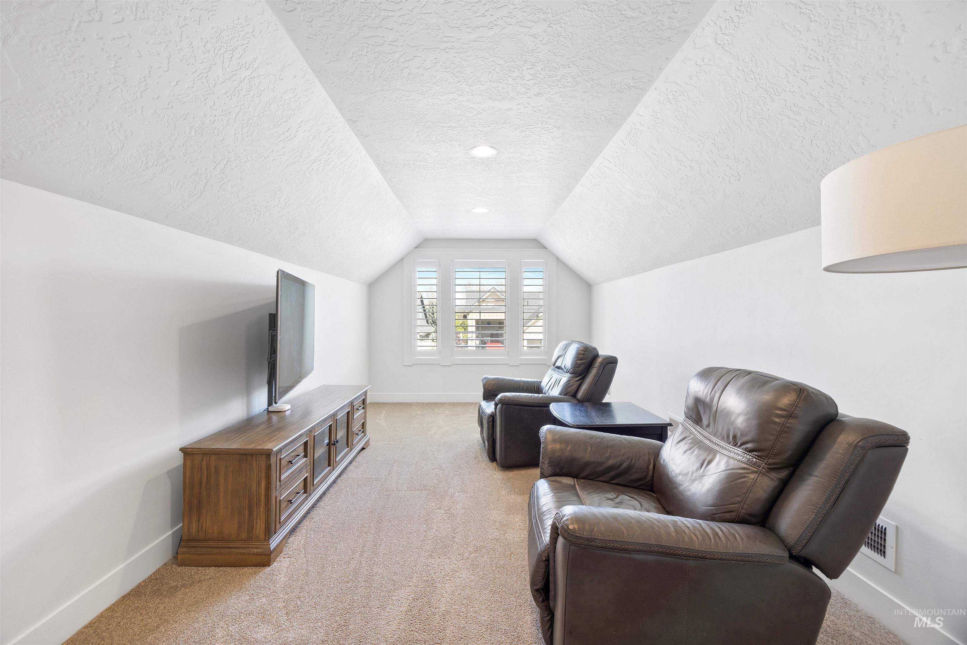 1360 E Azan St, Meridian, Idaho 83646-7725, 3 Bedrooms, 3 Bathrooms, Residential For Sale, Price $889,777,MLS 98983609