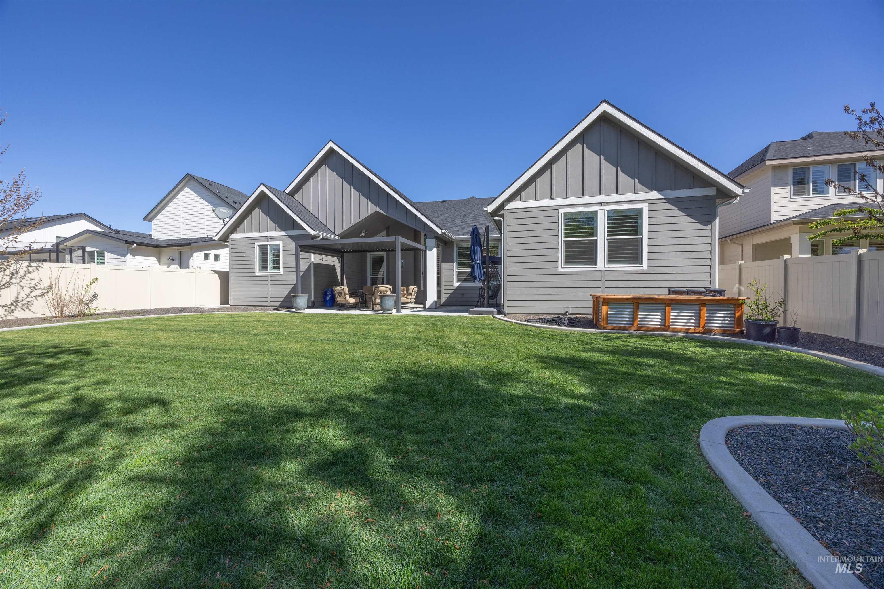 1360 E Azan St, Meridian, Idaho 83646-7725, 3 Bedrooms, 3 Bathrooms, Residential For Sale, Price $889,777, 98983609