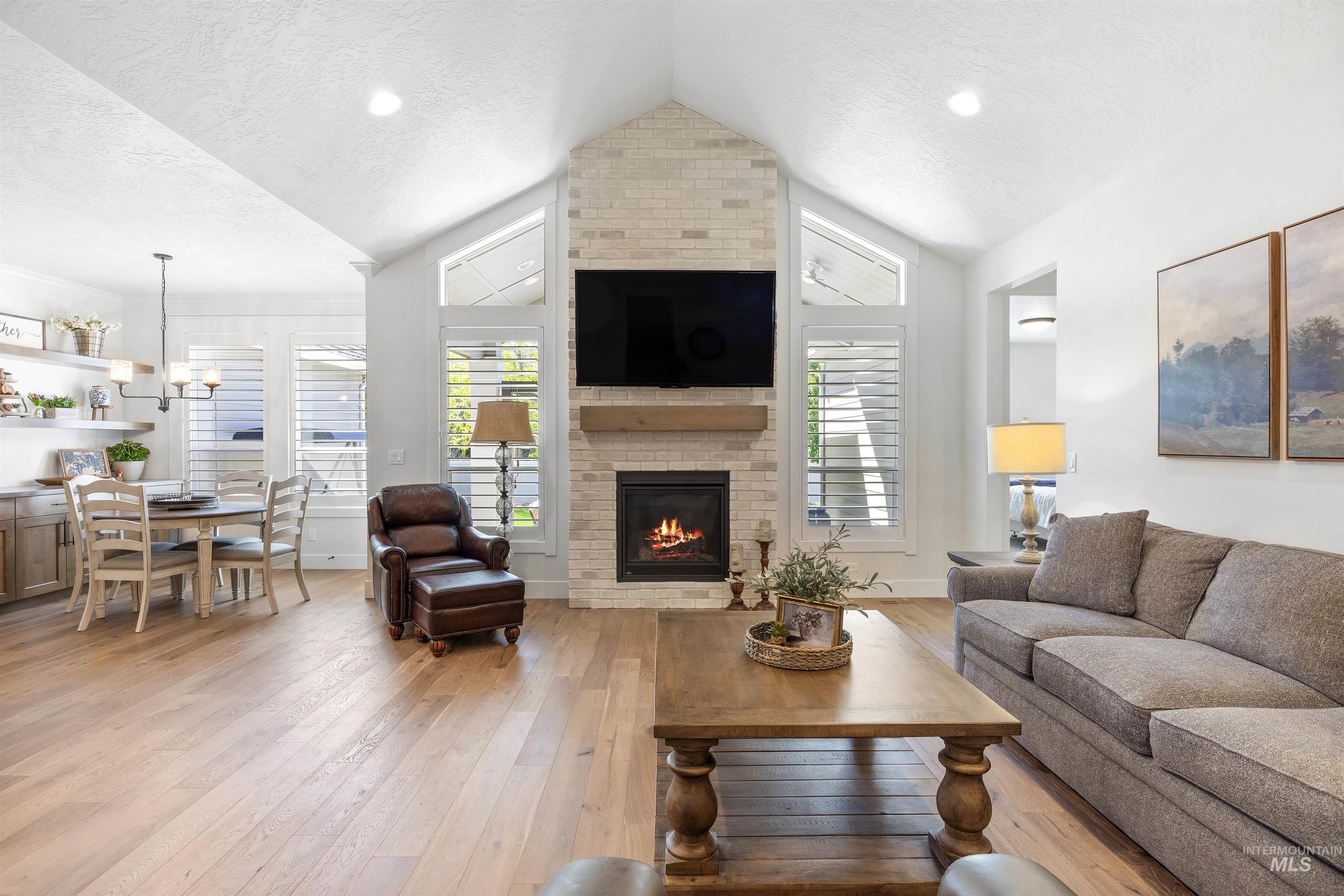 1360 E Azan St, Meridian, Idaho 83646-7725, 3 Bedrooms, 3 Bathrooms, Residential For Sale, Price $889,777,MLS 98983609