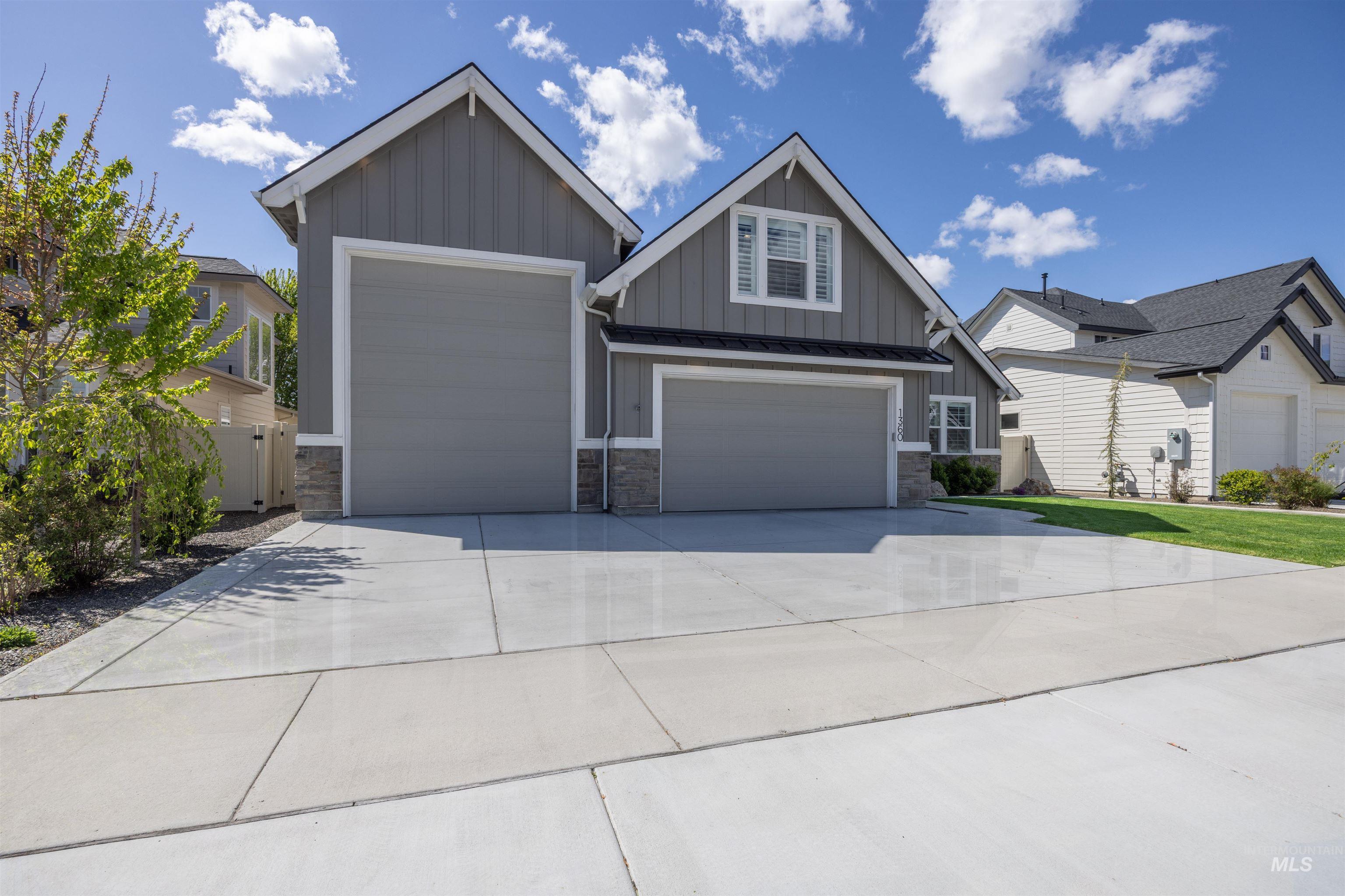1360 E Azan St, Meridian, Idaho 83646-7725, 3 Bedrooms, 3 Bathrooms, Residential For Sale, Price $889,777,MLS 98983609
