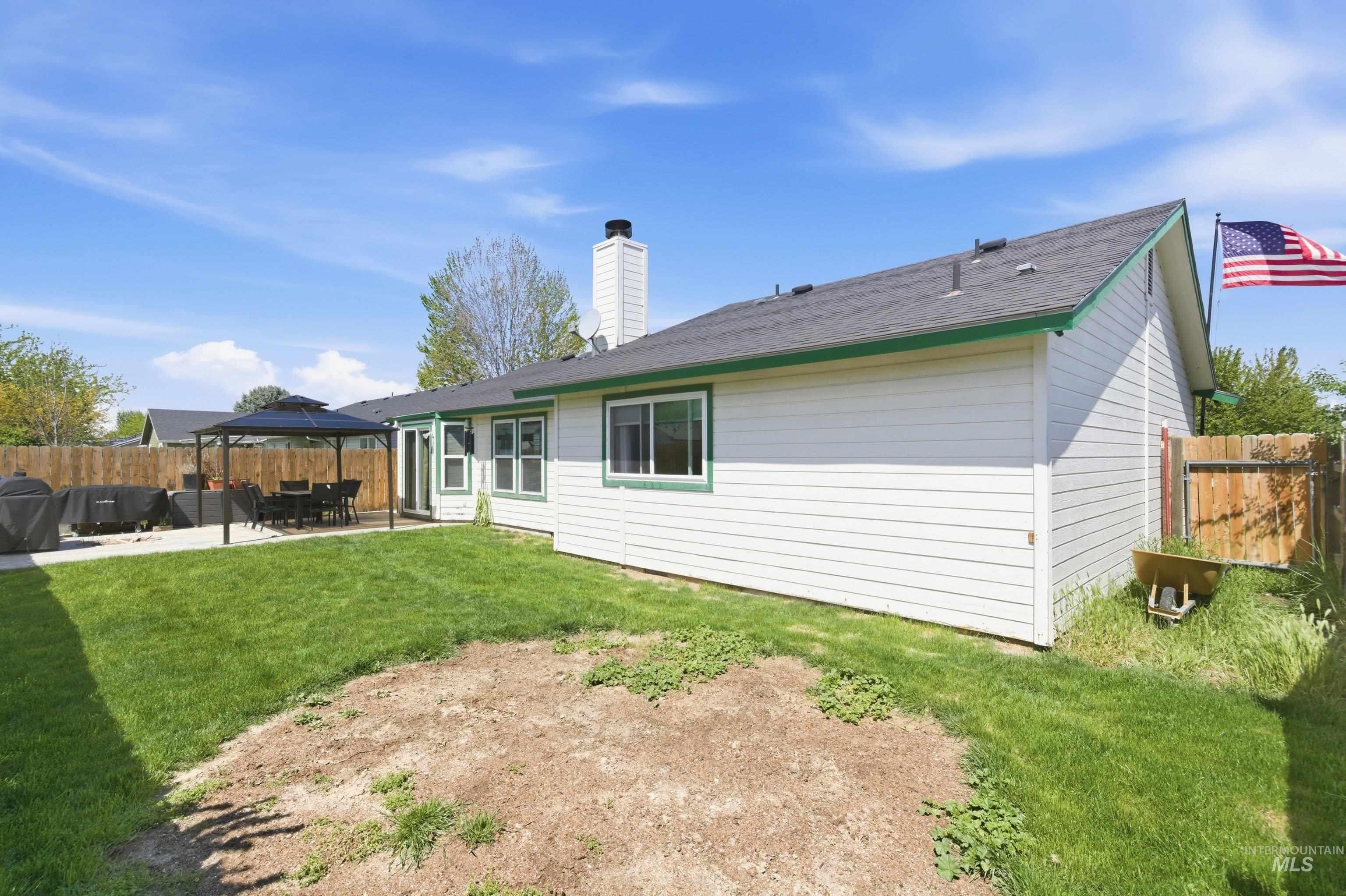 10747 W Irving St, Boise, Idaho 83713-0614, 3 Bedrooms, 2 Bathrooms, Residential For Sale, Price $445,000,MLS 98983612