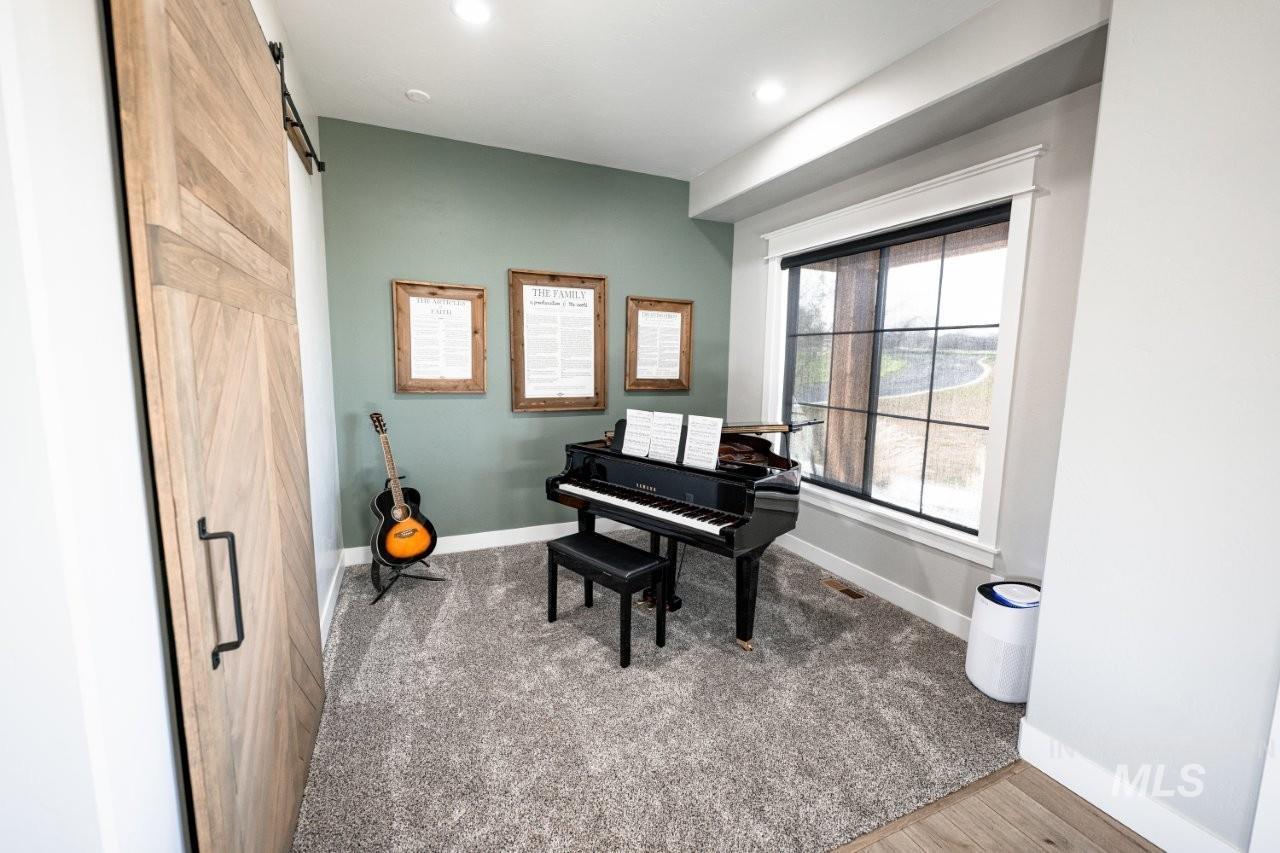 1506 E 4448 N, Buhl, Idaho 83316, 5 Bedrooms, 4.5 Bathrooms, Residential For Sale, Price $1,429,000, 98983613