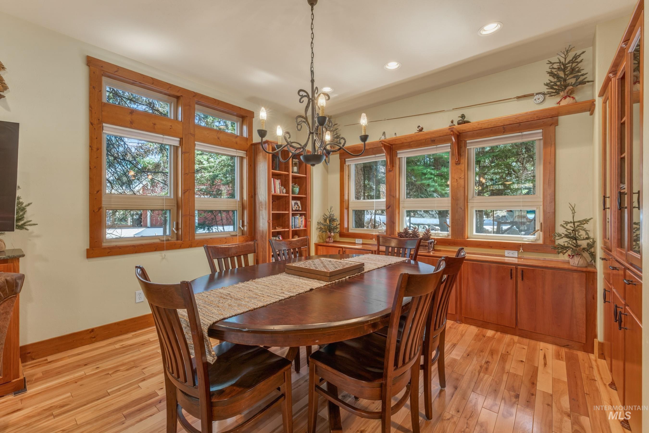 917 Camas, McCall, Idaho 83638, 4 Bedrooms, 3 Bathrooms, Residential For Sale, Price $989,000,MLS 98983617