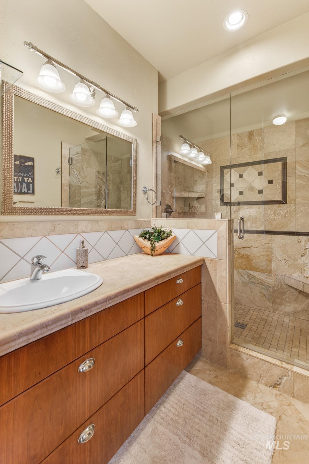 917 Camas, McCall, Idaho 83638, 4 Bedrooms, 3 Bathrooms, Residential For Sale, Price $989,000,MLS 98983617