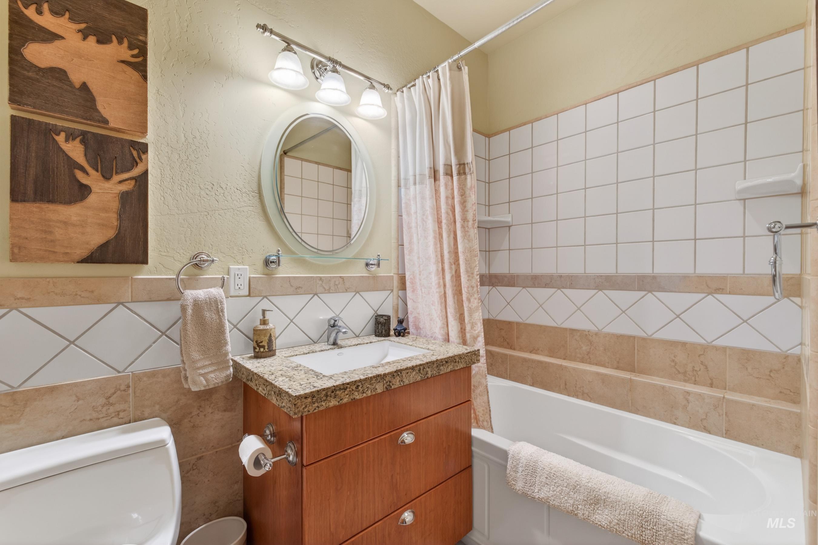 917 Camas, McCall, Idaho 83638, 4 Bedrooms, 3 Bathrooms, Residential For Sale, Price $989,000,MLS 98983617